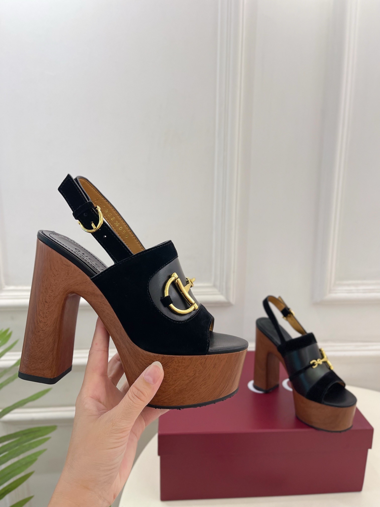 Gucci | 古驰 25𝐬𝐬
⭐️ G家 主打系列终于面世,狠货值得期待!原有的经典 创造