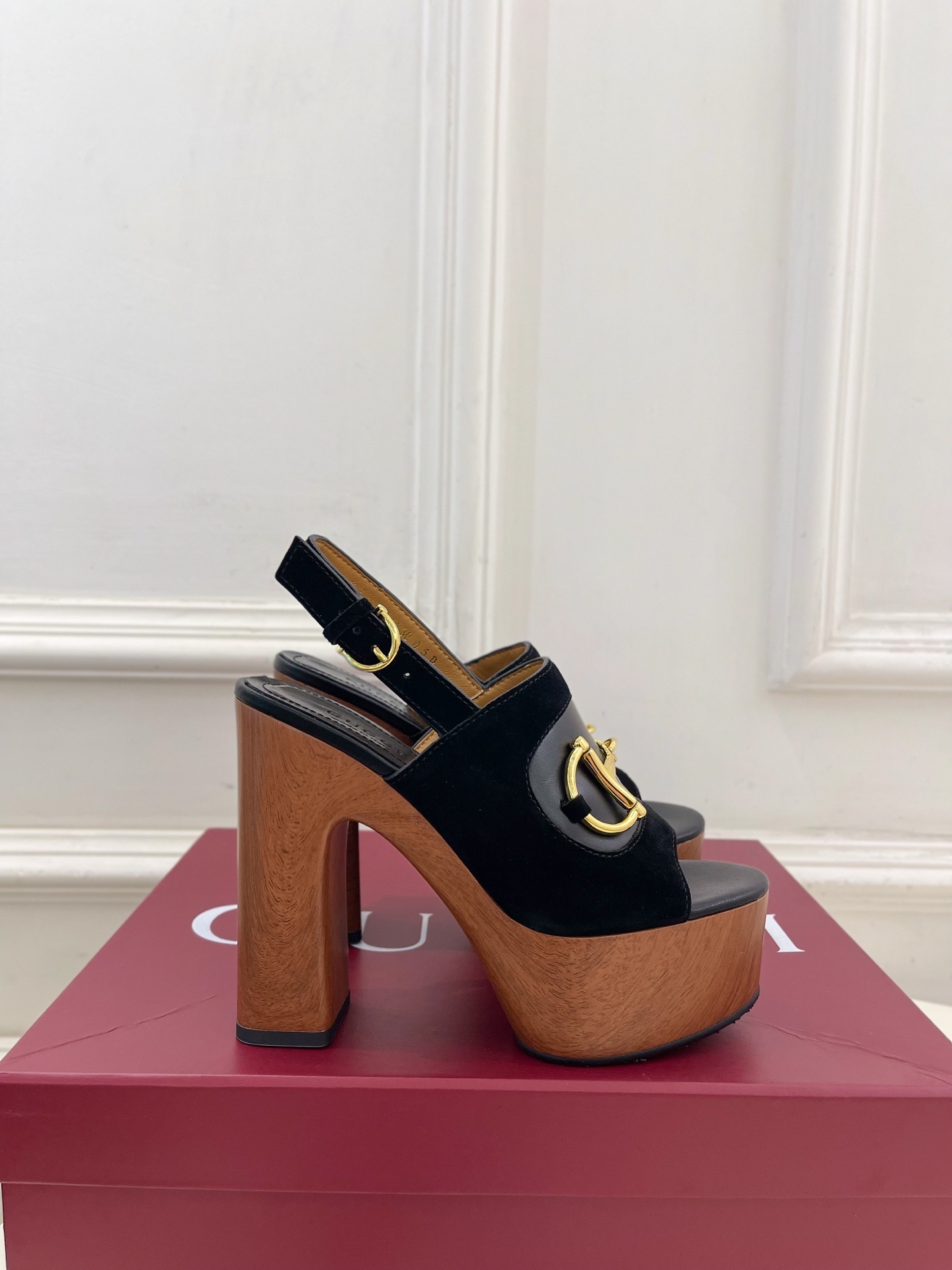 Gucci | 古驰 25𝐬𝐬
⭐️ G家 主打系列终于面世,狠货值得期待!原有的经典 创造