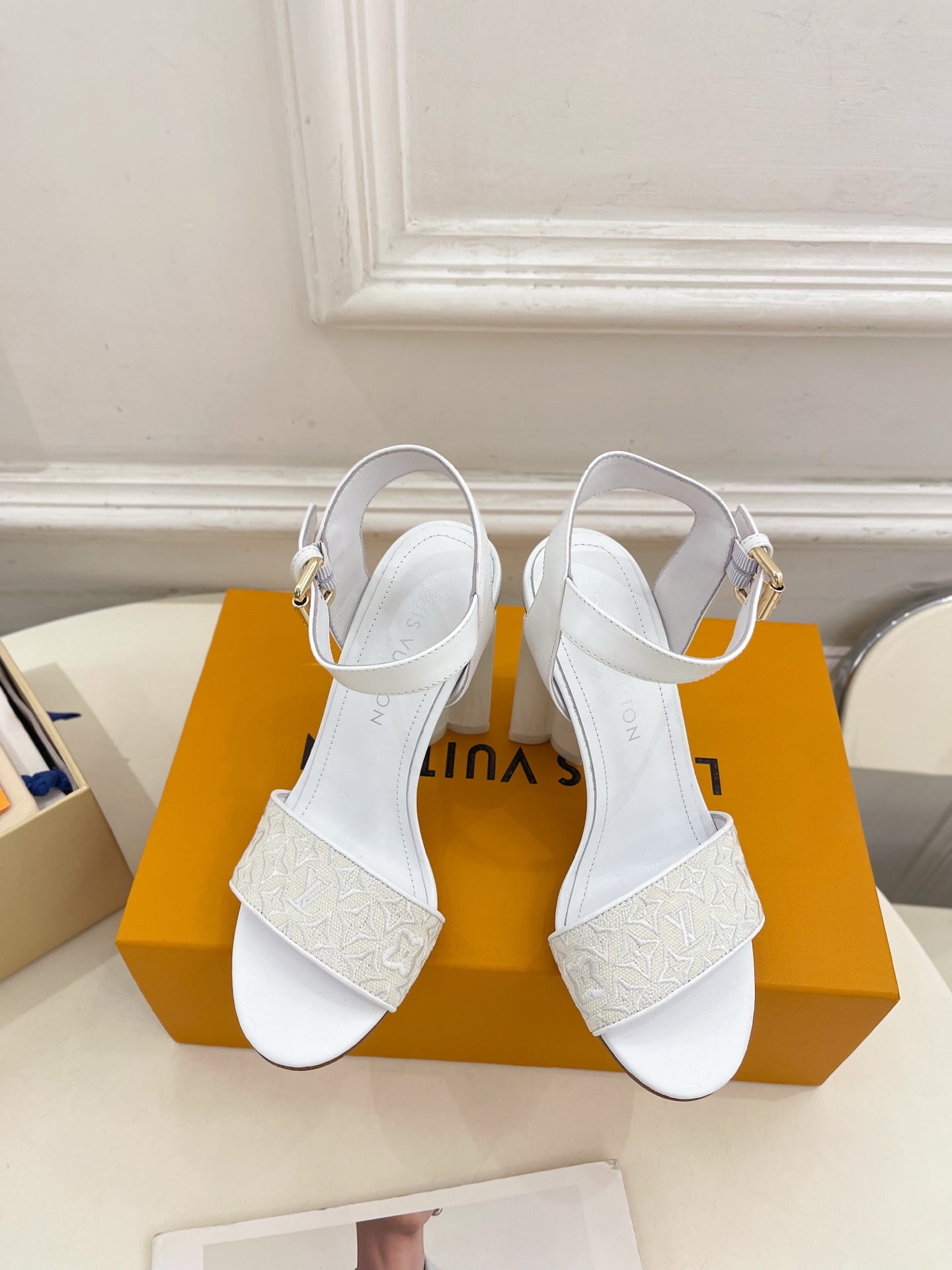 LV  | 路易威登  25𝐬𝐬 

🧡💚2025春夏新品   顶级版本⚠️原版一致
专柜主打最新款♣️