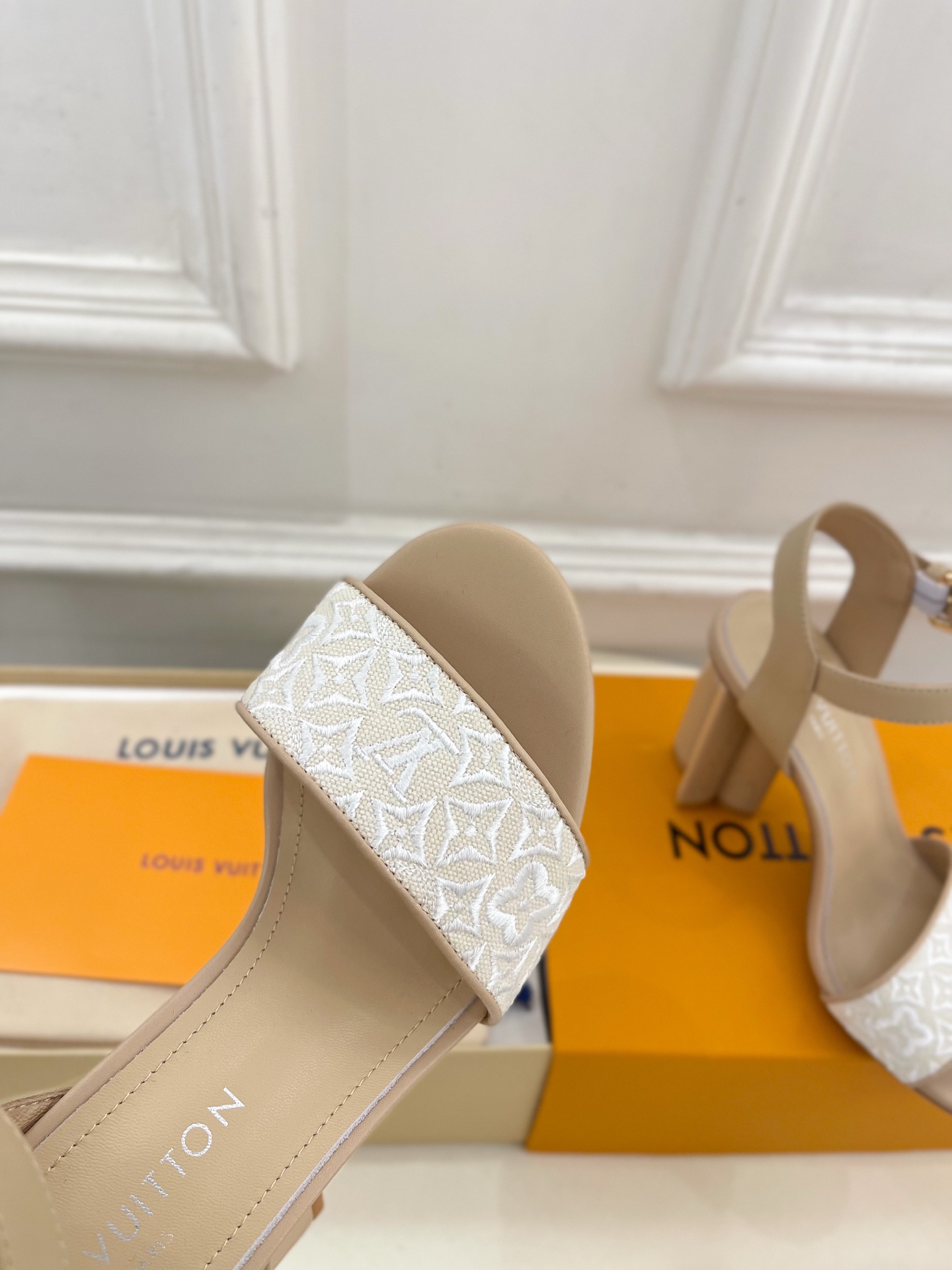 LV  | 路易威登  25𝐬𝐬 

🧡💚2025春夏新品   顶级版本⚠️原版一致
专柜主打最新款♣️