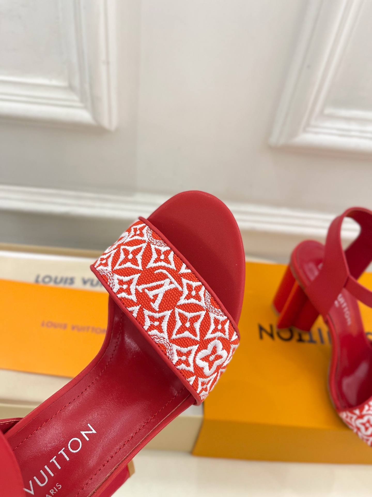 LV  | 路易威登  25𝐬𝐬 

🧡💚2025春夏新品   顶级版本⚠️原版一致
专柜主打最新款♣️