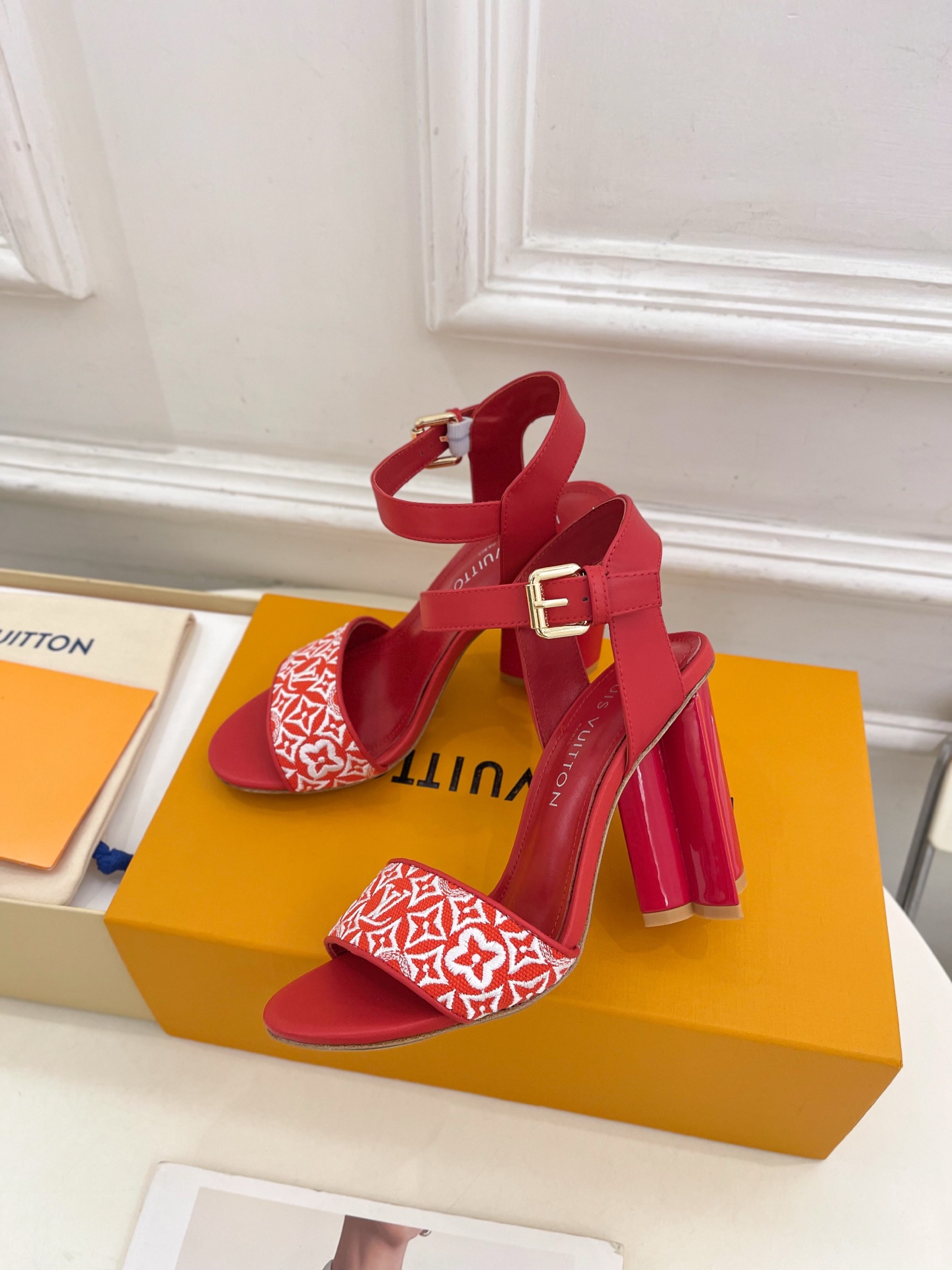 LV  | 路易威登  25𝐬𝐬 

🧡💚2025春夏新品   顶级版本⚠️原版一致
专柜主打最新款♣️