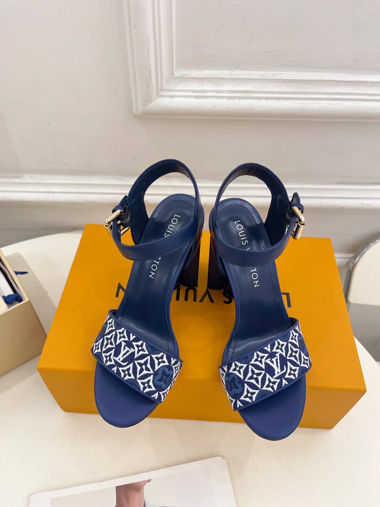 LV  | 路易威登  25𝐬𝐬 

🧡💚2025春夏新品   顶级版本⚠️原版一致
专柜主打最新款♣️