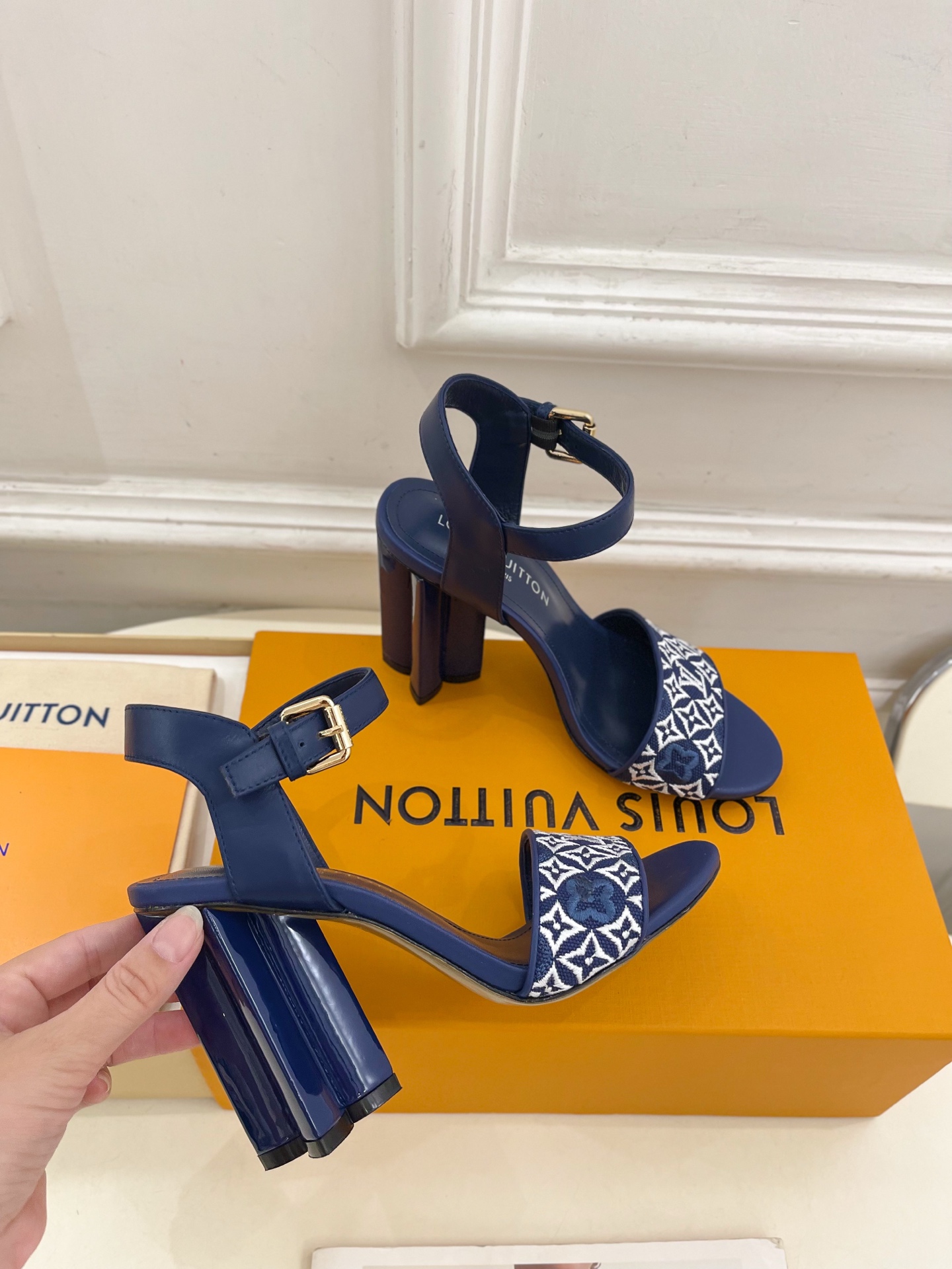 LV  | 路易威登  25𝐬𝐬 

🧡💚2025春夏新品   顶级版本⚠️原版一致
专柜主打最新款♣️