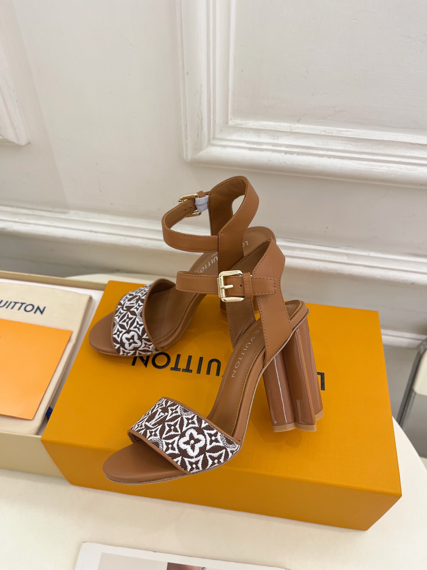 LV  | 路易威登  25𝐬𝐬 

🧡💚2025春夏新品   顶级版本⚠️原版一致
专柜主打最新款♣️