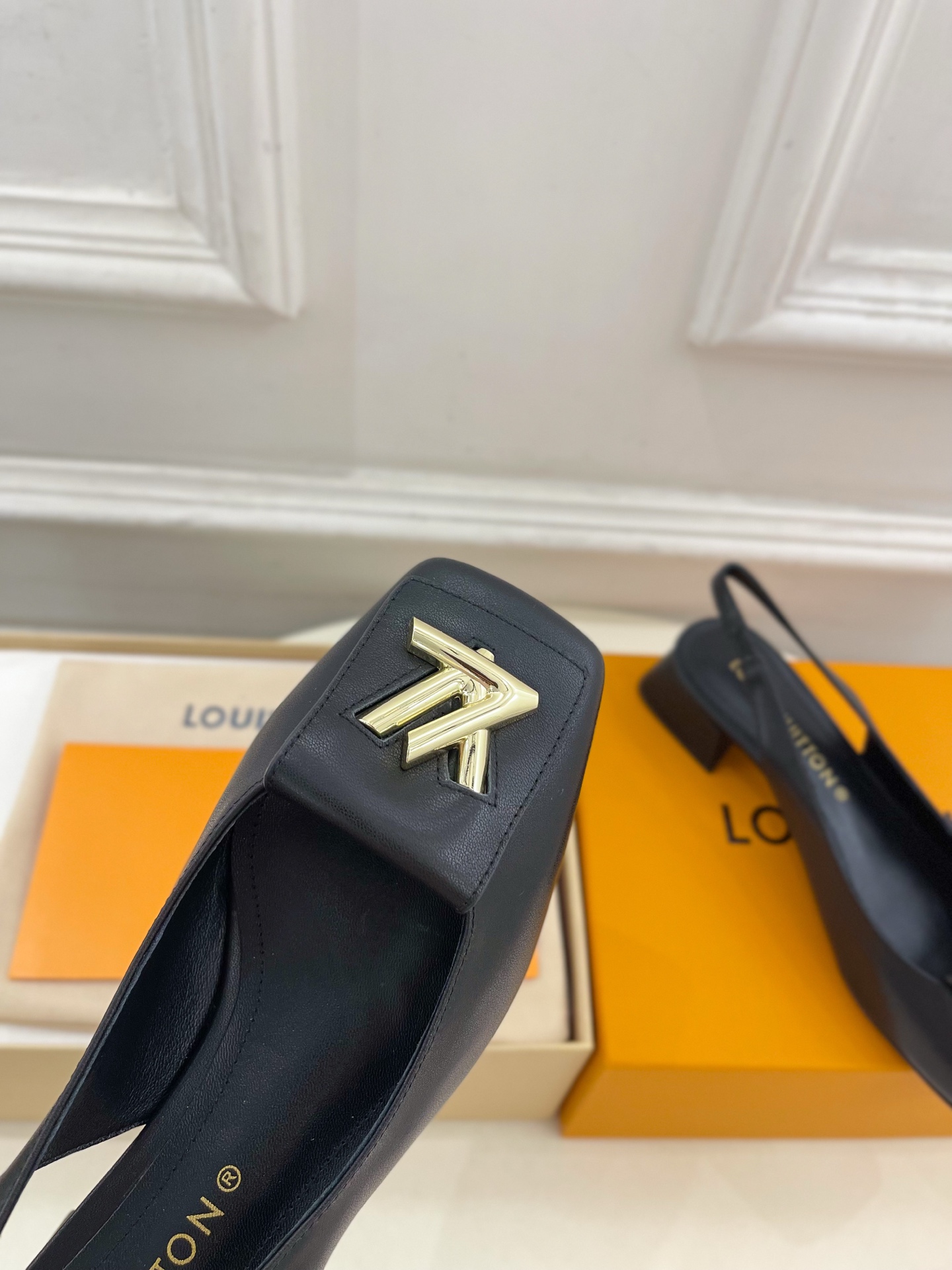 LV  | 路易威登  25𝐬𝐬 

🧡💚2025 春夏新款 顶级版本⚠️
专柜主打最新款 SHAKE方