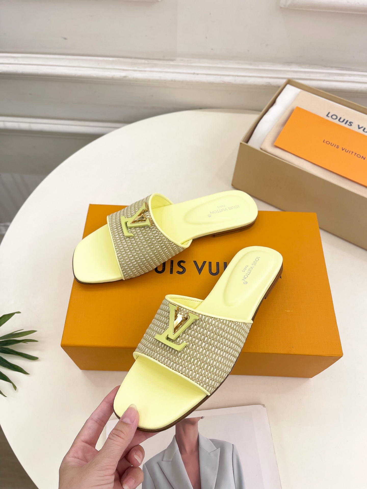 LV  | 路易威登  25𝐬𝐬 

🧡💚2025春夏新款 顶级版本⚠️
专柜主打最新款 LV经典拉菲草