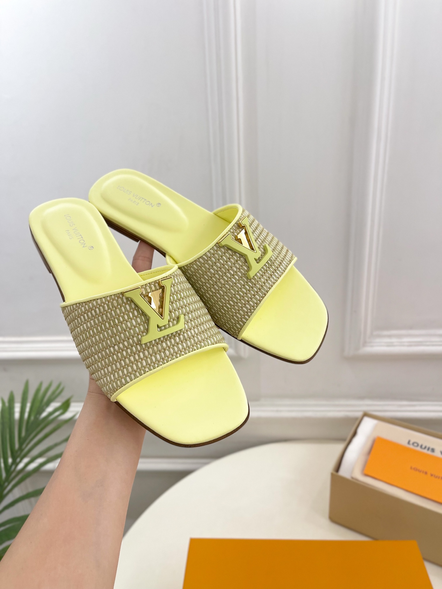 LV  | 路易威登  25𝐬𝐬 

🧡💚2025春夏新款 顶级版本⚠️
专柜主打最新款 LV经典拉菲草