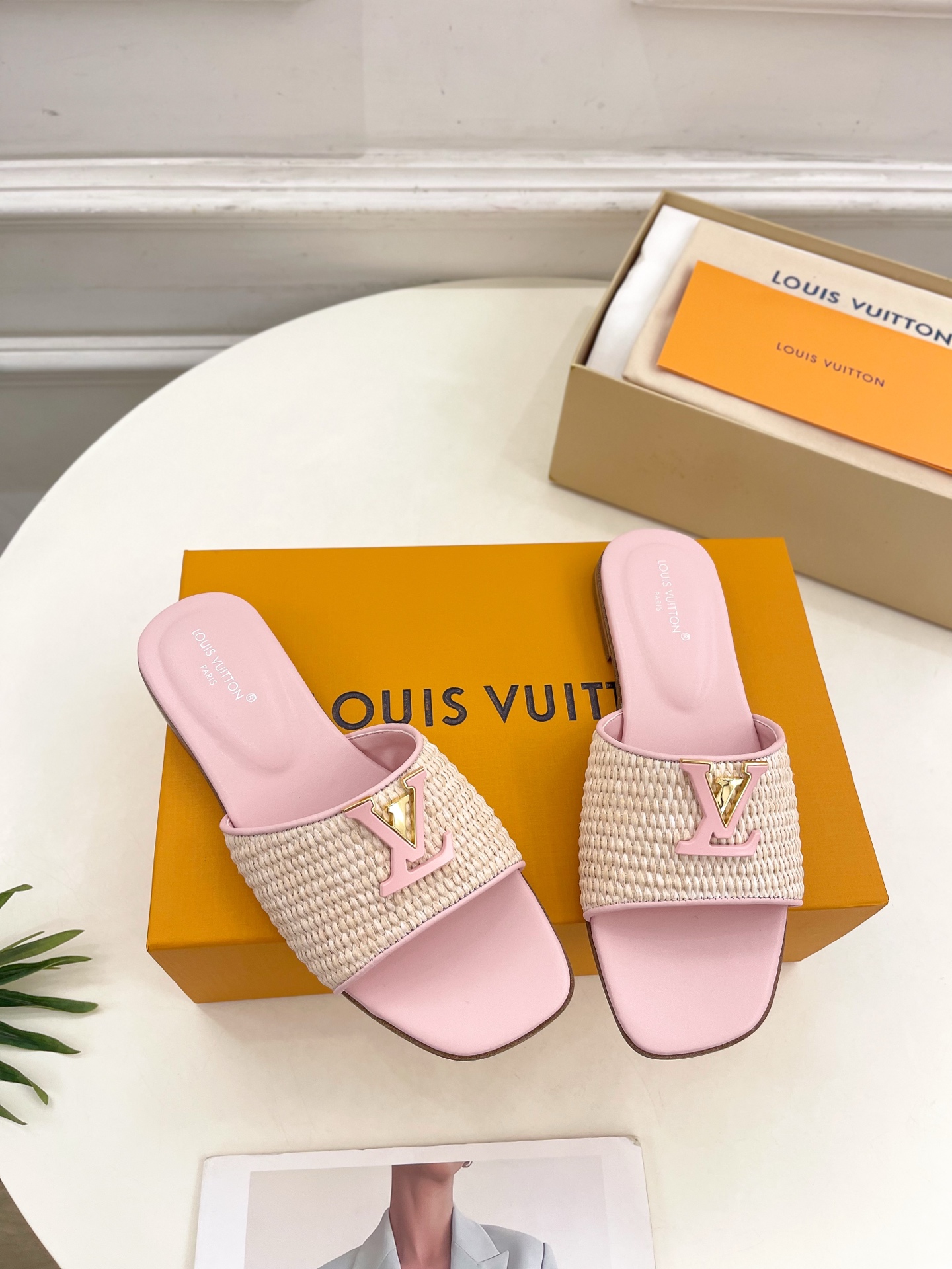 LV  | 路易威登  25𝐬𝐬 

🧡💚2025春夏新款 顶级版本⚠️
专柜主打最新款 LV经典拉菲草
