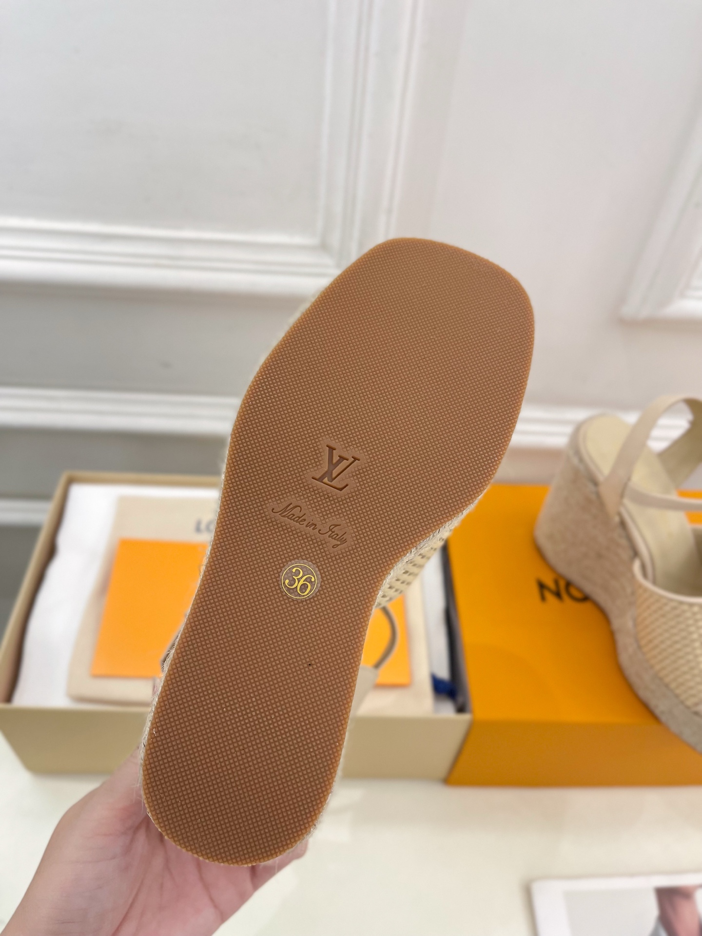 LV  | 路易威登    25𝐬𝐬 

🧡💚2025春夏新款 顶级版本‼️原版一致
专柜主打最新款 L