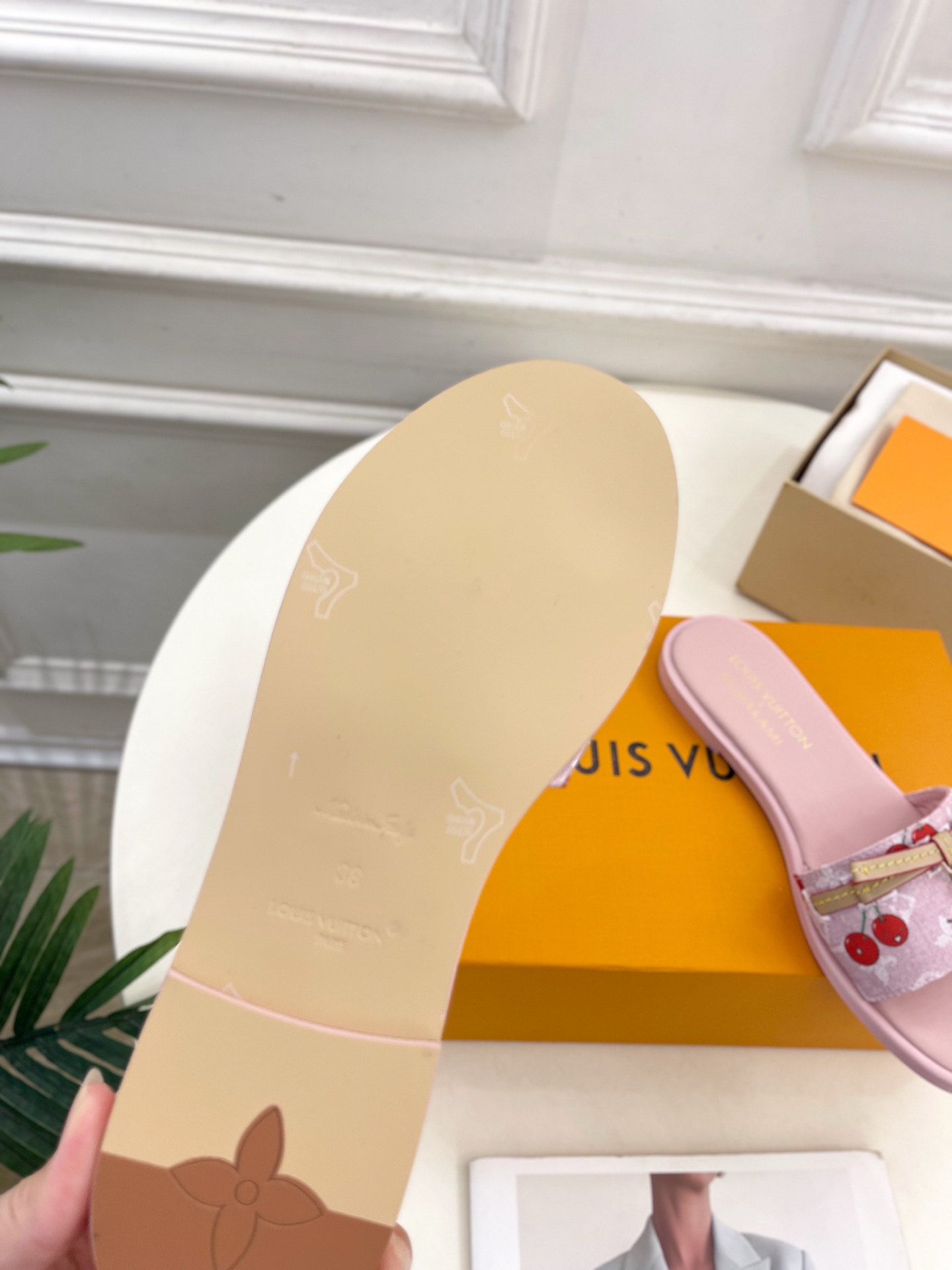 LV  | 路易威登    25𝐬𝐬 

🧡💚2025春夏新款 顶级版本‼️原版一致
专柜主打最新款LV