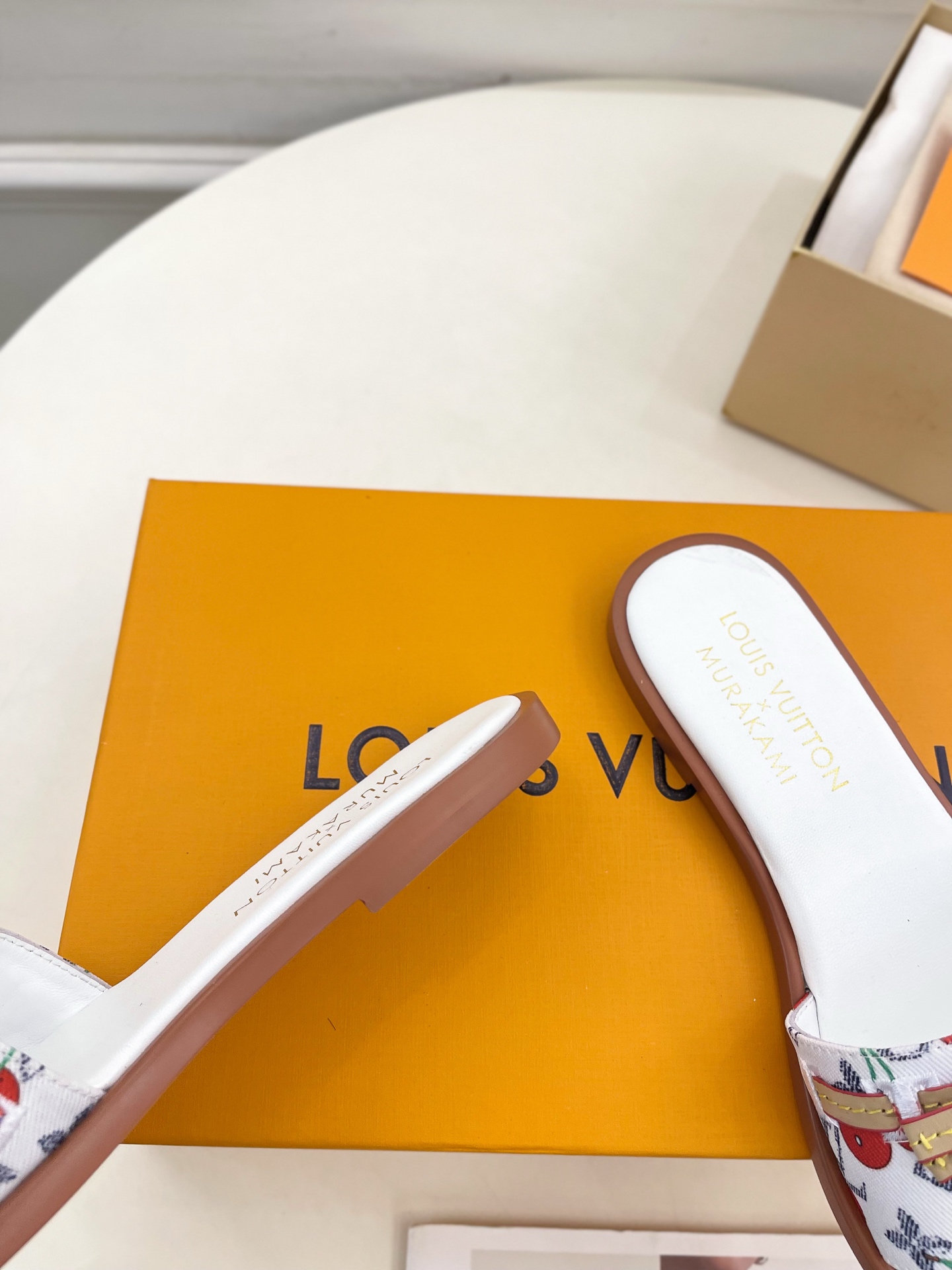 LV  | 路易威登    25𝐬𝐬 

🧡💚2025春夏新款 顶级版本‼️原版一致
专柜主打最新款LV