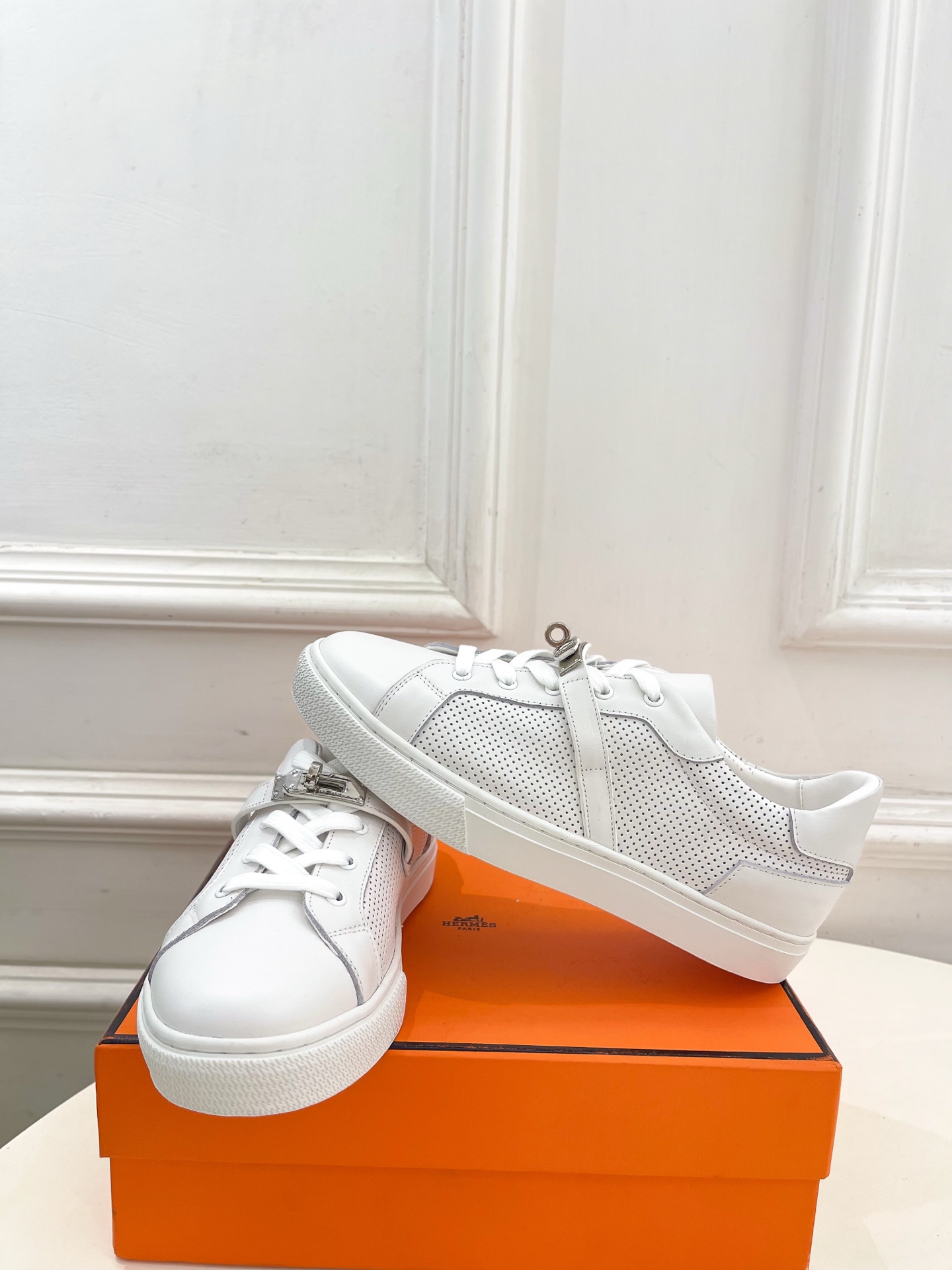 🐎𝐇𝐄𝐑𝐌𝐄* 爱玛仕 25𝐬𝐬 

🌈2025春夏新品 专柜新款  经典Kelly扣情侣款Day镂空运