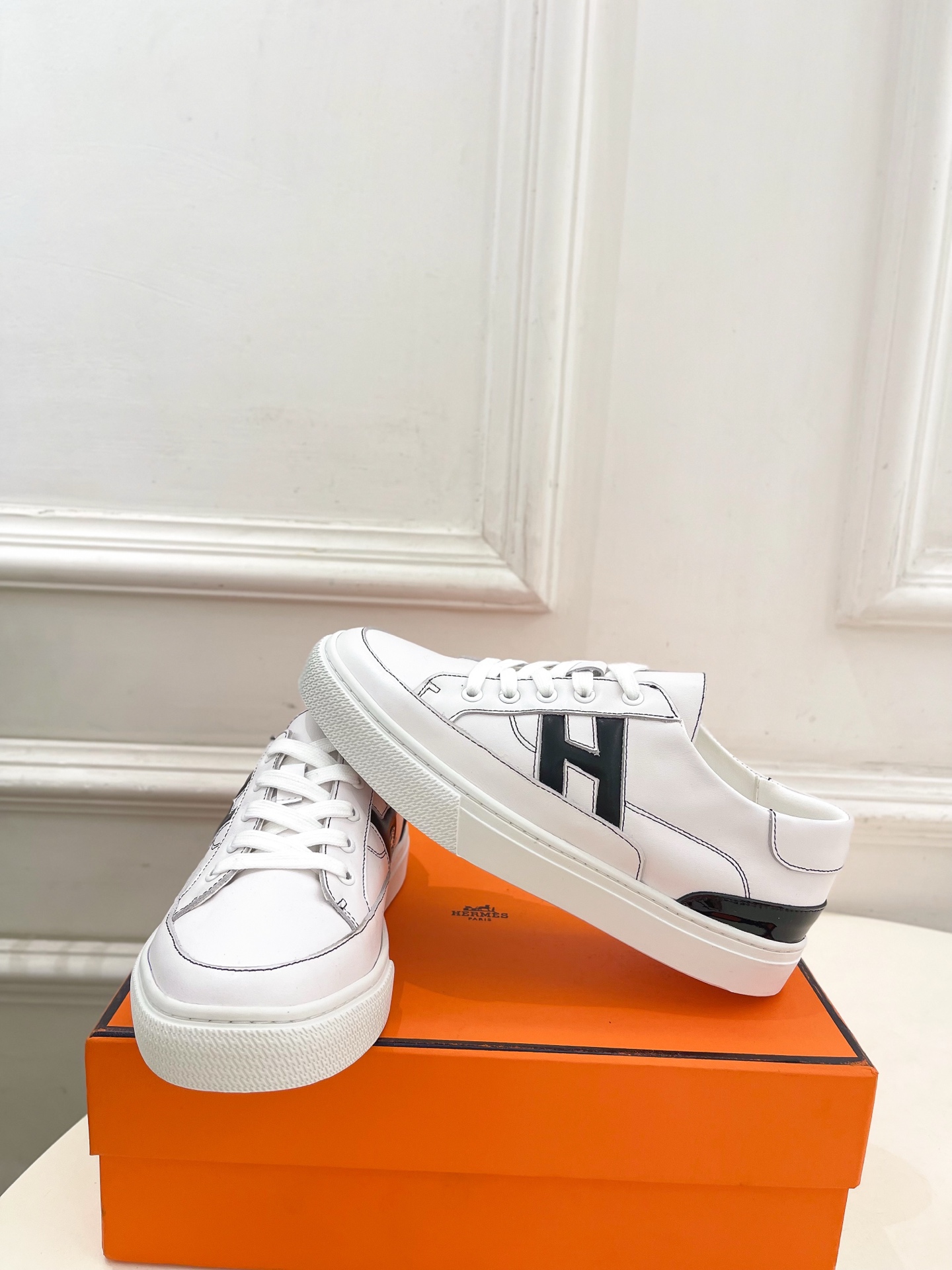 🐎𝐇𝐄𝐑𝐌𝐄* 爱玛仕 25𝐬𝐬 

🌈2025春夏新品 专柜新款  经典H型Deep情侣款运动鞋 复古