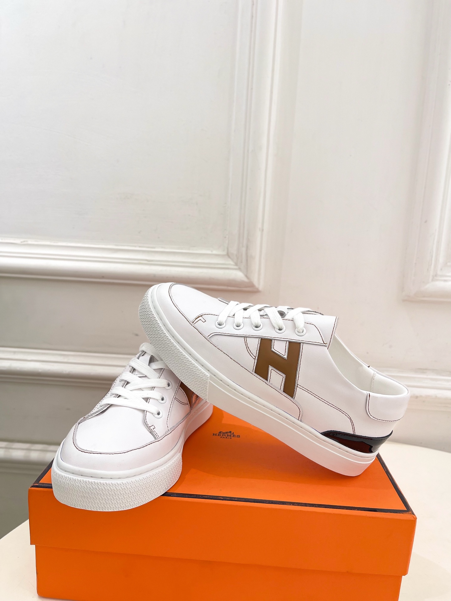 🐎𝐇𝐄𝐑𝐌𝐄* 爱玛仕 25𝐬𝐬 

🌈2025春夏新品 专柜新款  经典H型Deep情侣款运动鞋 复古
