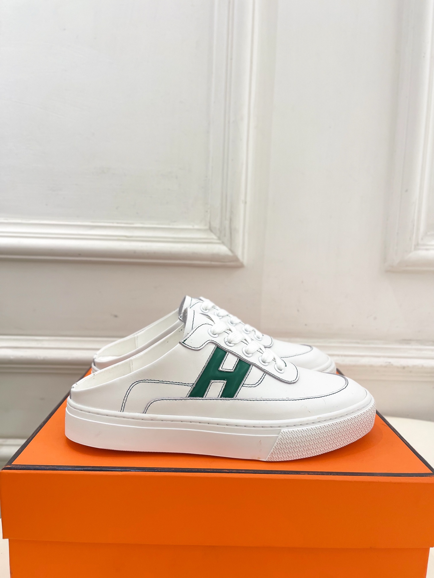 🐎𝐇𝐄𝐑𝐌𝐄* 爱玛仕 25𝐬𝐬 

🌈2025春夏新品 专柜新款  经典H型Keep情侣款穆勒运动鞋 
