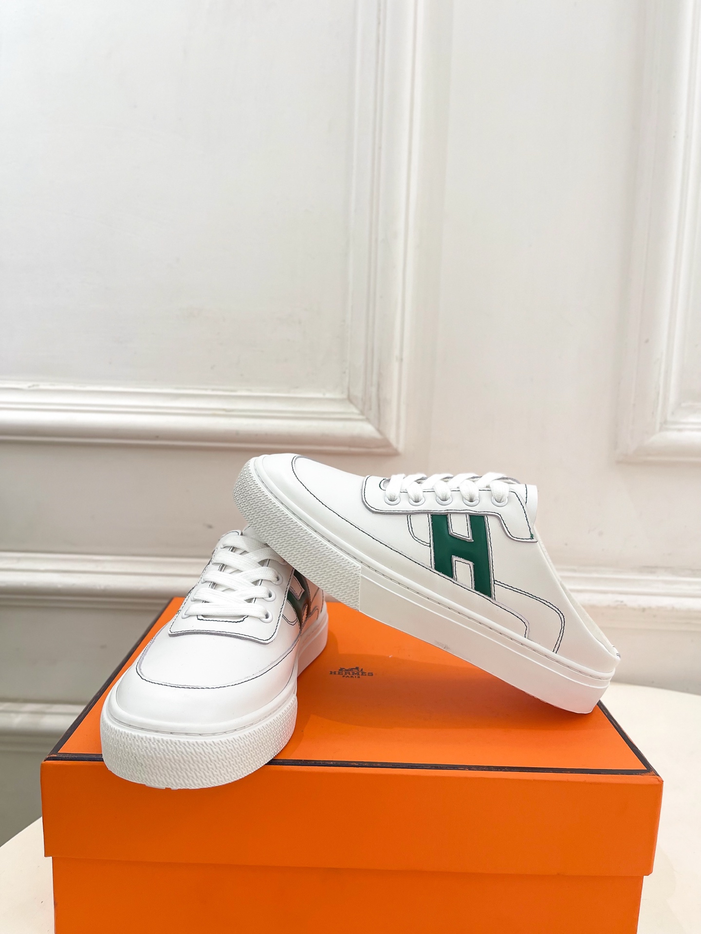 🐎𝐇𝐄𝐑𝐌𝐄* 爱玛仕 25𝐬𝐬 

🌈2025春夏新品 专柜新款  经典H型Keep情侣款穆勒运动鞋 
