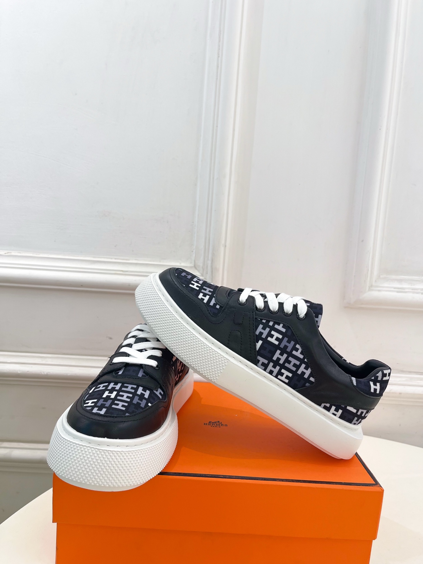 🐎𝐇𝐄𝐑𝐌𝐄* 爱玛仕 25𝐬𝐬 

🌈2025春夏新品 专柜新款  经典厚底休闲鞋运动鞋系列〰

◽鞋