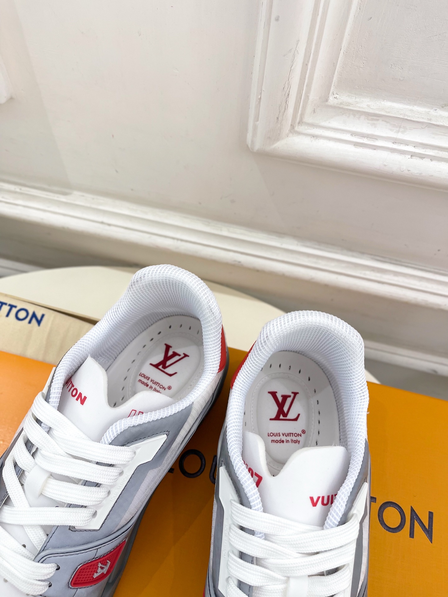 LV  | 路易威登  25𝐬𝐬 

🧡💚2025春夏新款 顶级版本⚠️
专柜主打最新款  LV TRA