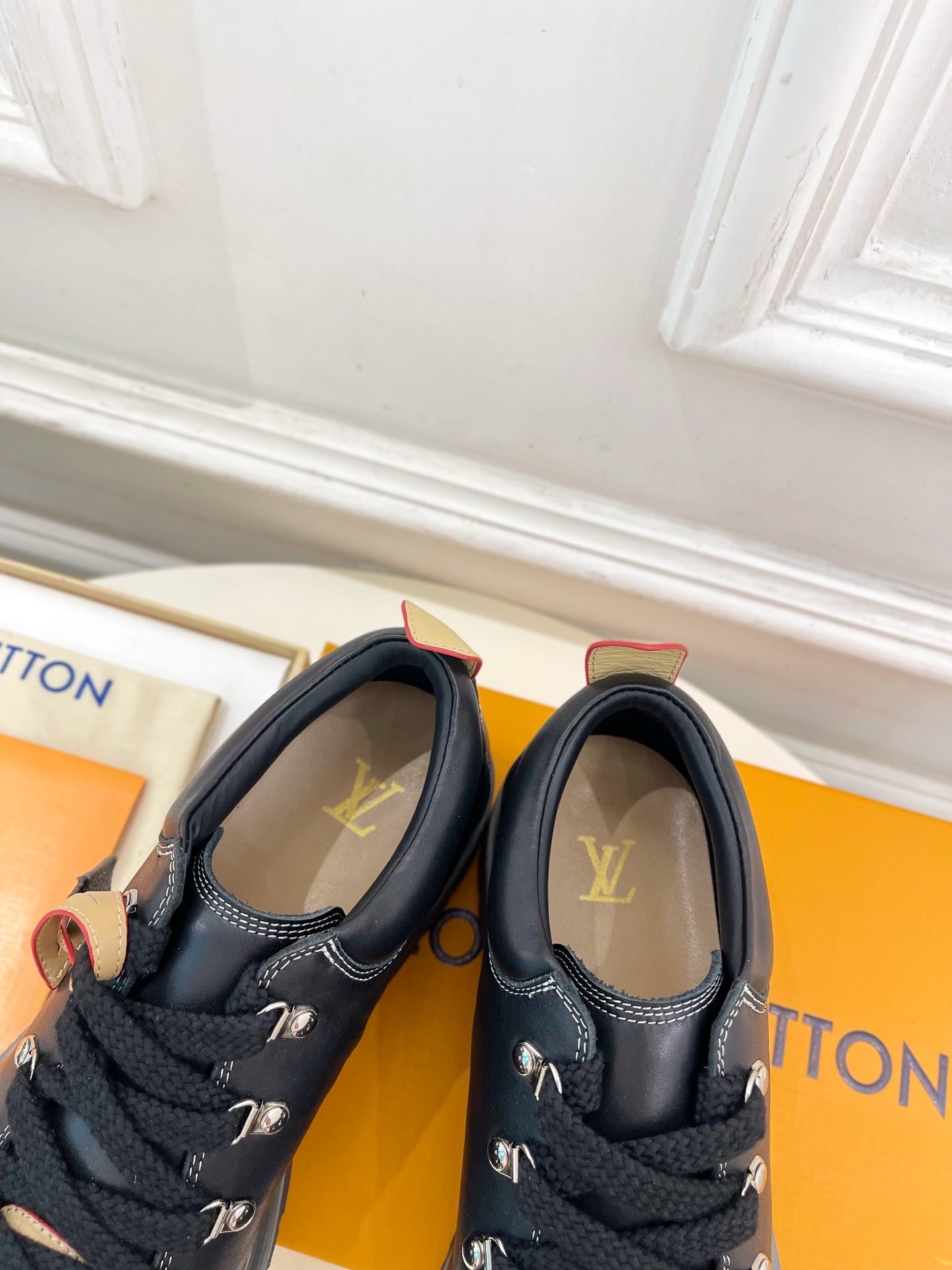 LV | 路易威登 25𝐬𝐬
🧡💚2025秋冬新款 顶级版本⚠️
专柜主打最新款 LV REM