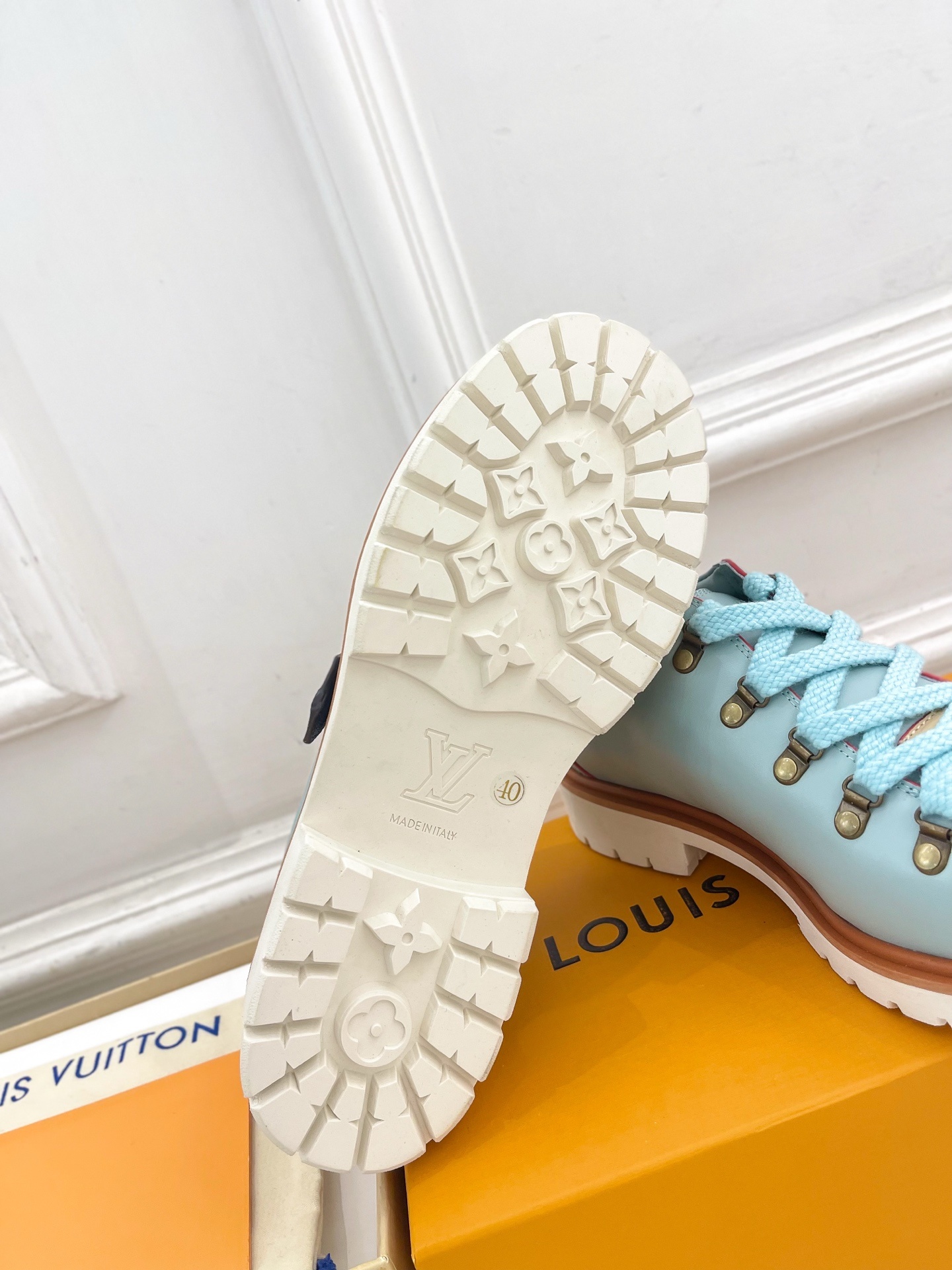 LV | 路易威登 25𝐬𝐬
🧡💚2025秋冬新款 顶级版本⚠️
专柜主打最新款 LV REM