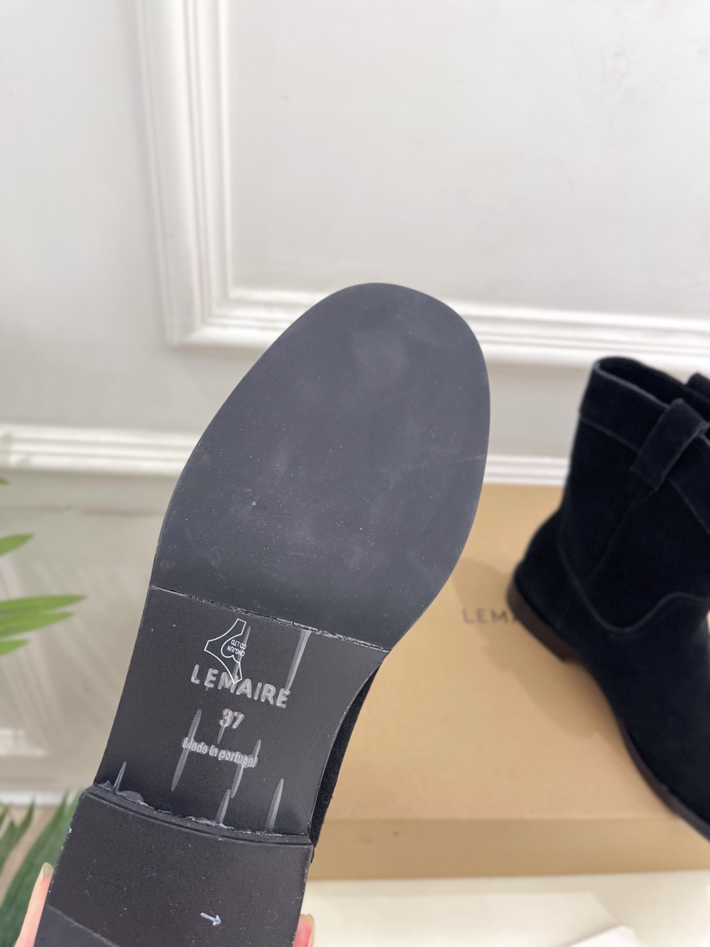 LEMAIRE  2025秋冬新品 经典西部牛仔短靴
—————————
作为这两年最受欢迎的设计师牌，
