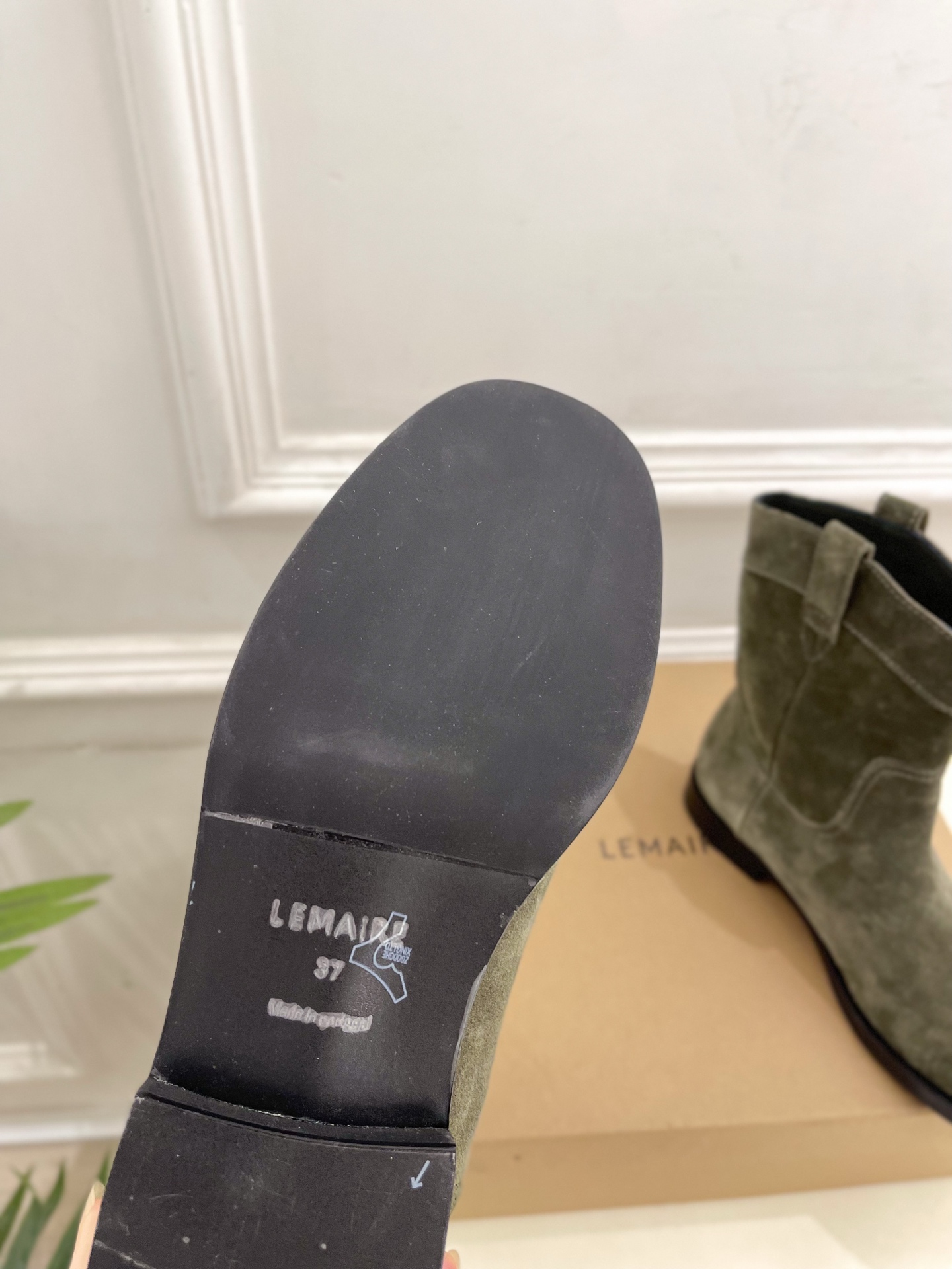 LEMAIRE  2025秋冬新品 经典西部牛仔短靴
—————————
作为这两年最受欢迎的设计师牌，