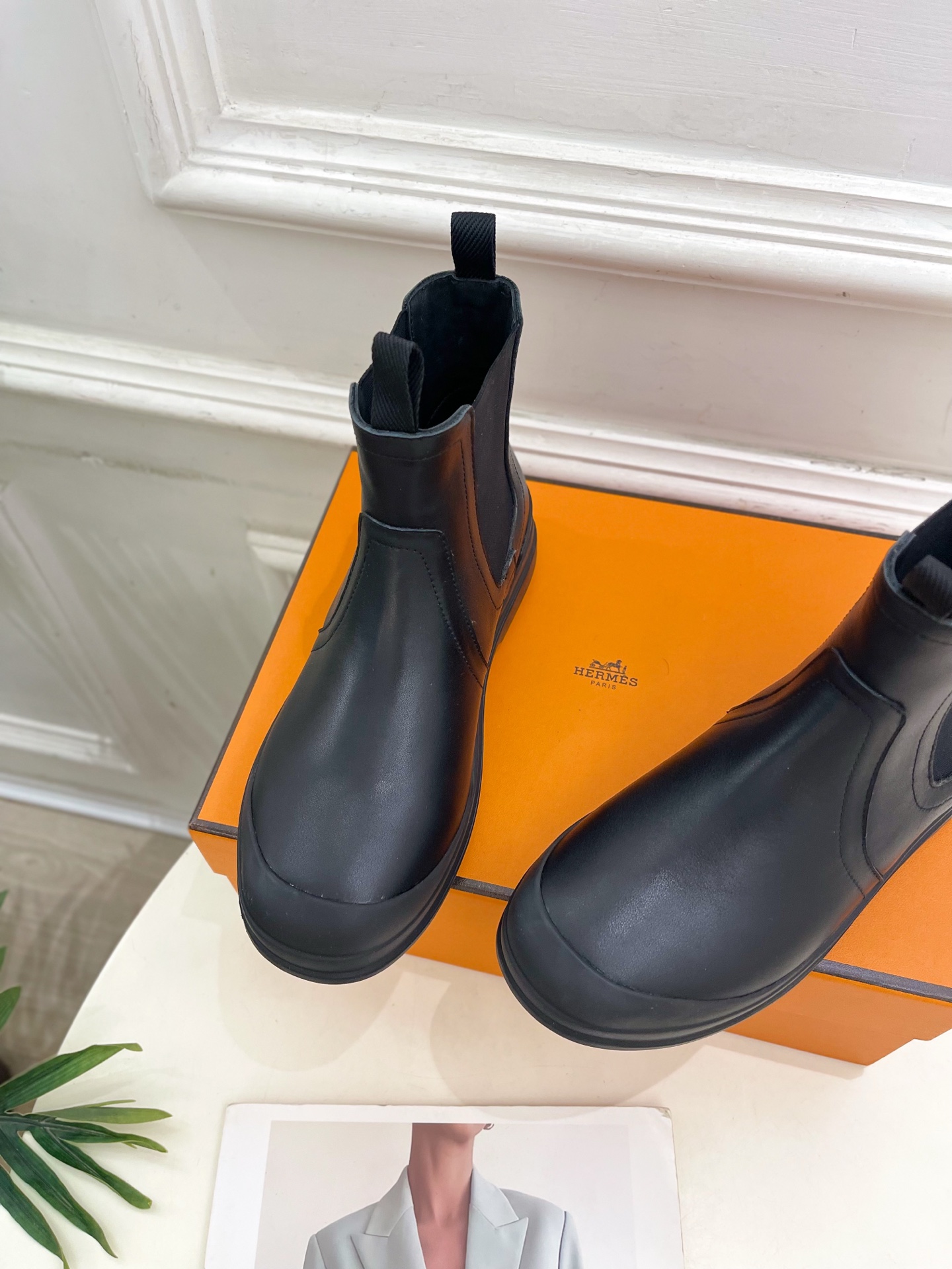 🐎𝐇𝐄𝐑𝐌𝐄* 爱玛仕 25𝐬𝐬 

🌈H家专柜新款 2025秋冬新品 Kobes及踝靴切尔西短靴系列〰