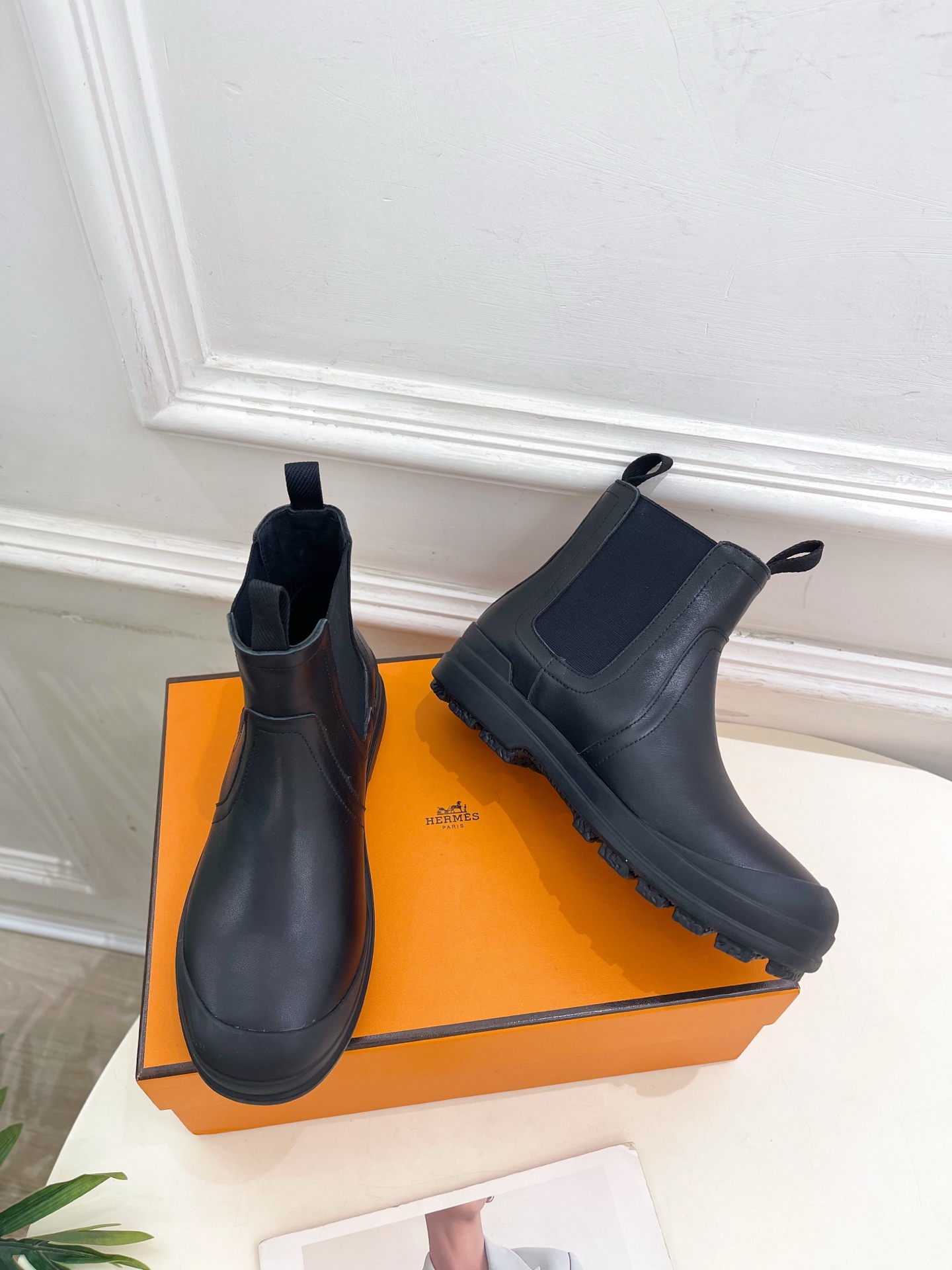 🐎𝐇𝐄𝐑𝐌𝐄* 爱玛仕 25𝐬𝐬 

🌈H家专柜新款 2025秋冬新品 Kobes及踝靴切尔西短靴系列〰