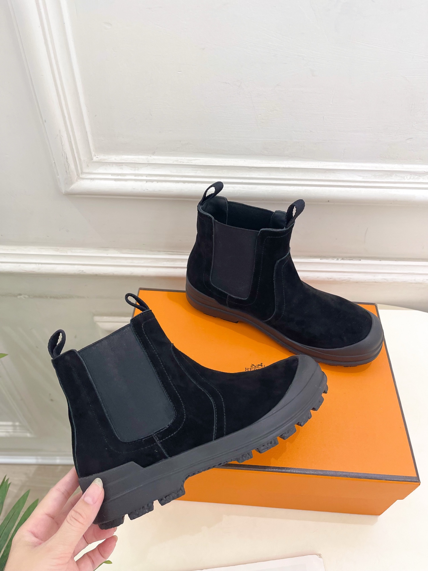 🐎𝐇𝐄𝐑𝐌𝐄* 爱玛仕 25𝐬𝐬 

🌈H家专柜新款 2025秋冬新品 Kobes及踝靴切尔西短靴系列〰