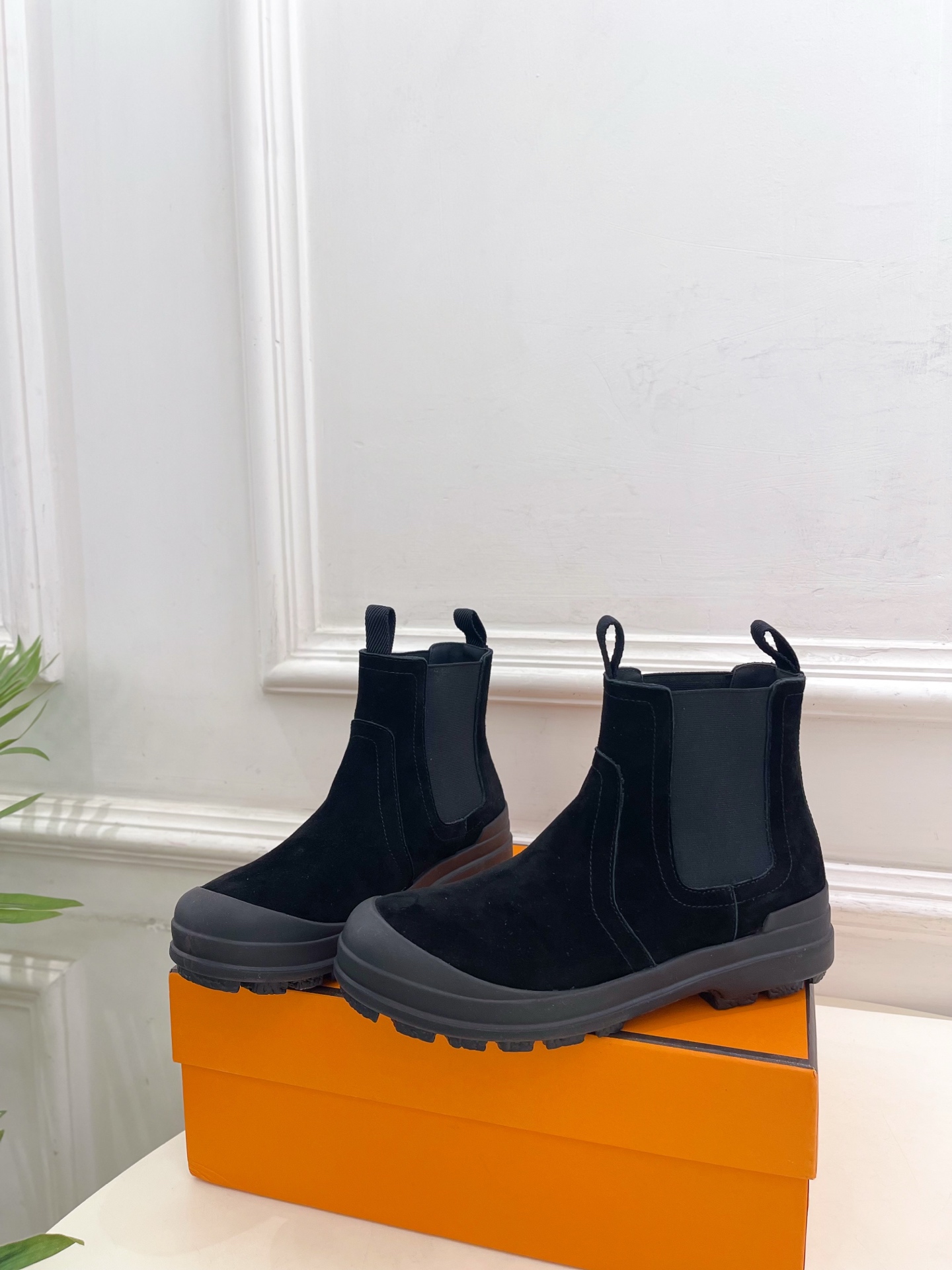 🐎𝐇𝐄𝐑𝐌𝐄* 爱玛仕 25𝐬𝐬 

🌈H家专柜新款 2025秋冬新品 Kobes及踝靴切尔西短靴系列〰