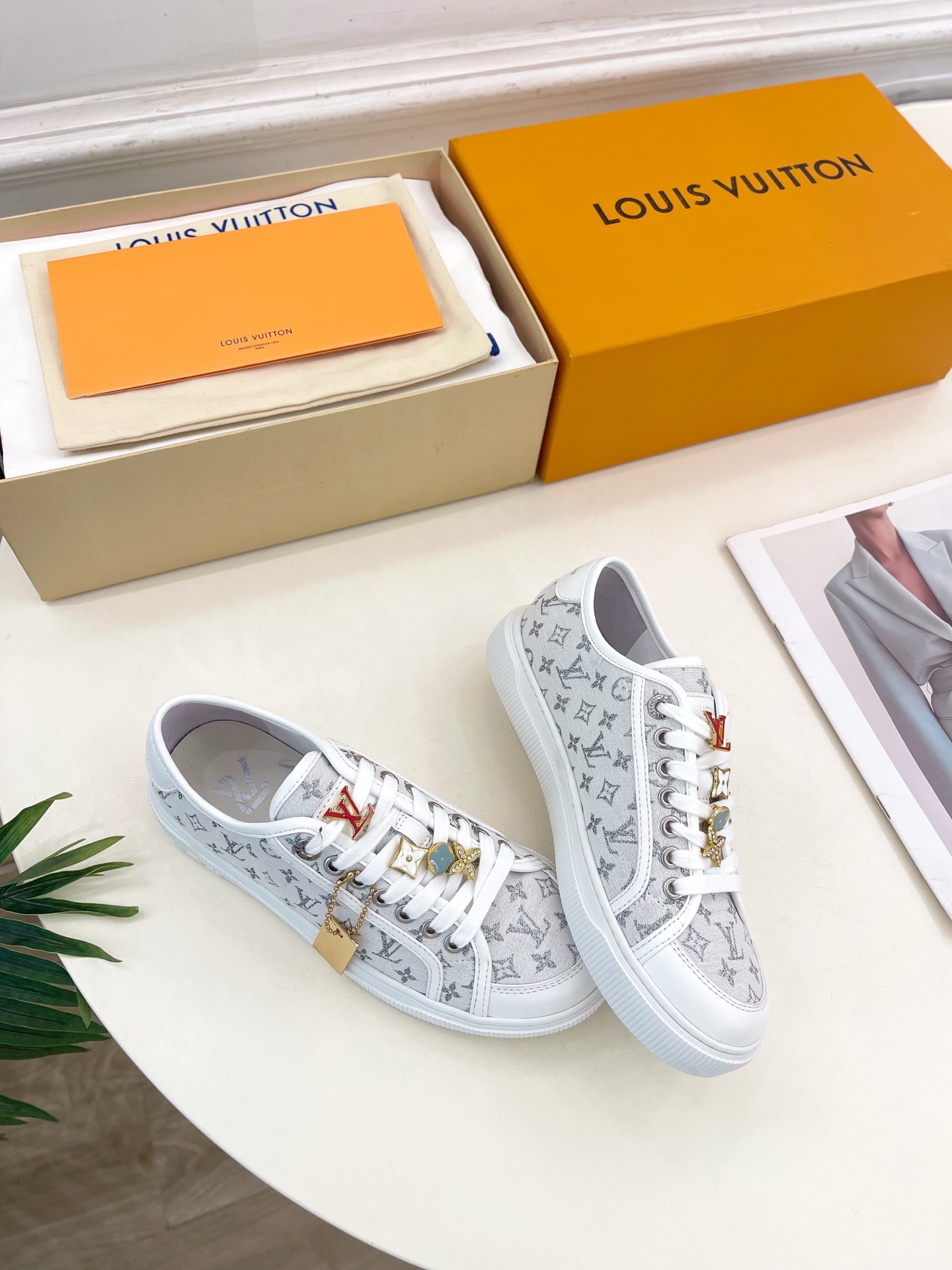 LV | 路易威登 25𝐬𝐬
🧡💚2025 春夏新款 顶级版本‼️原版一致
专柜主打最新款