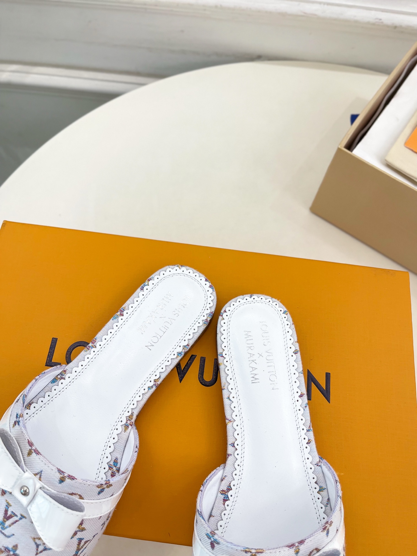 LV  | 路易威登    25𝐬𝐬 

🧡💚2025 早春新款 顶级版本‼️原版一致
专柜主打最新款 