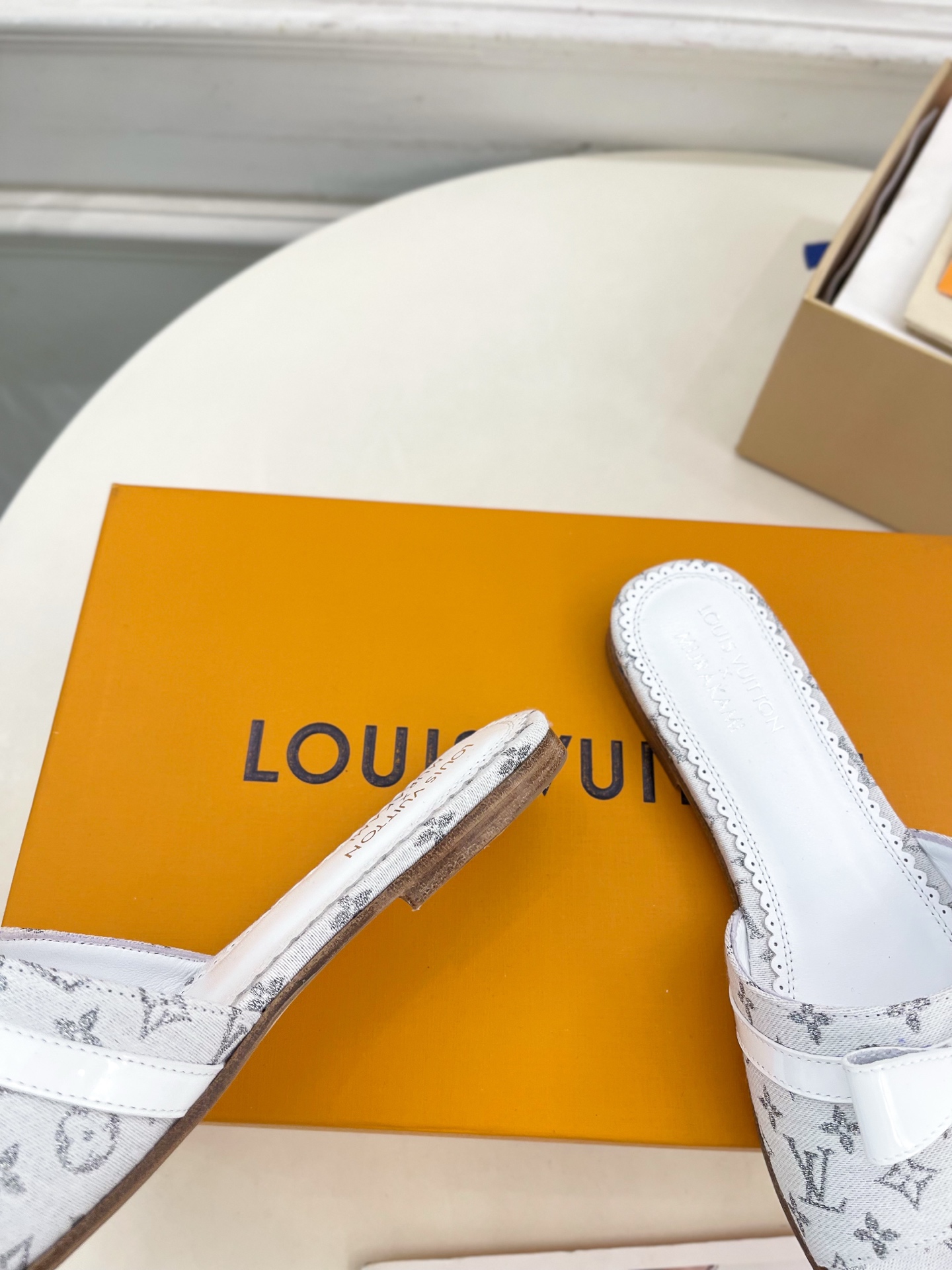 LV  | 路易威登    25𝐬𝐬 

🧡💚2025 早春新款 顶级版本‼️原版一致
专柜主打最新款 