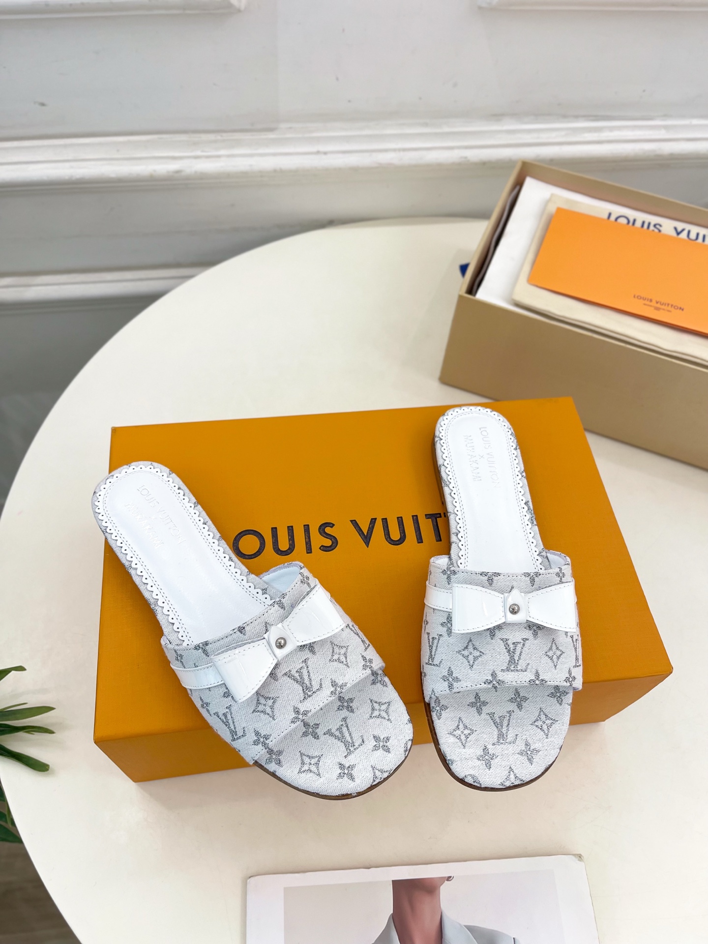 LV  | 路易威登    25𝐬𝐬 

🧡💚2025 早春新款 顶级版本‼️原版一致
专柜主打最新款 