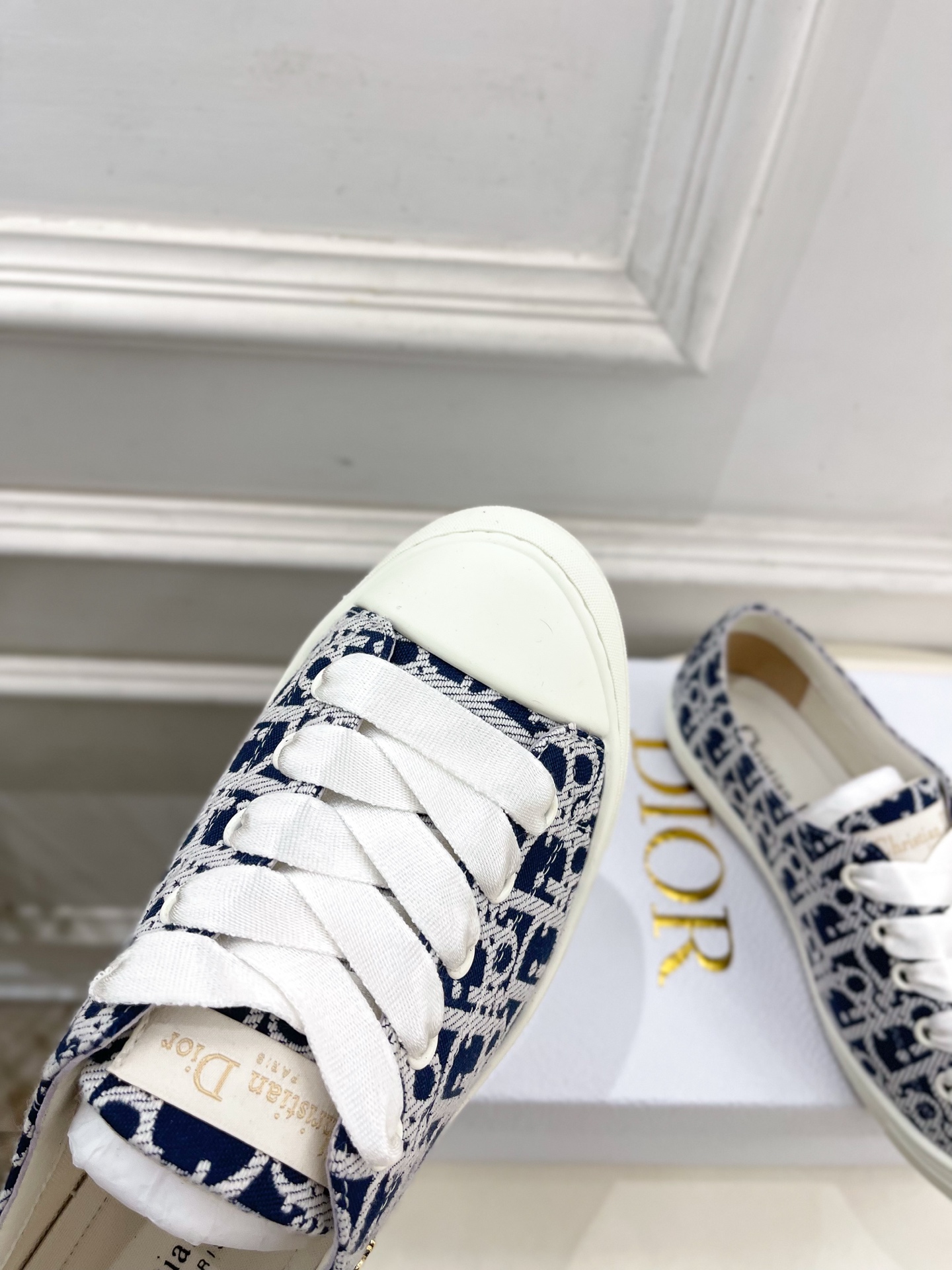 
Dior |  迪奥 25𝐬𝐬 

🧡💚2025春夏新品 顶级版本⚠️
专柜主打新款 Dior Luc