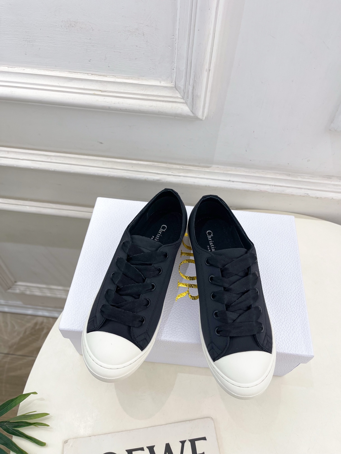 
Dior |  迪奥 25𝐬𝐬 

🧡💚2025春夏新品 顶级版本⚠️
专柜主打新款 Dior Luc