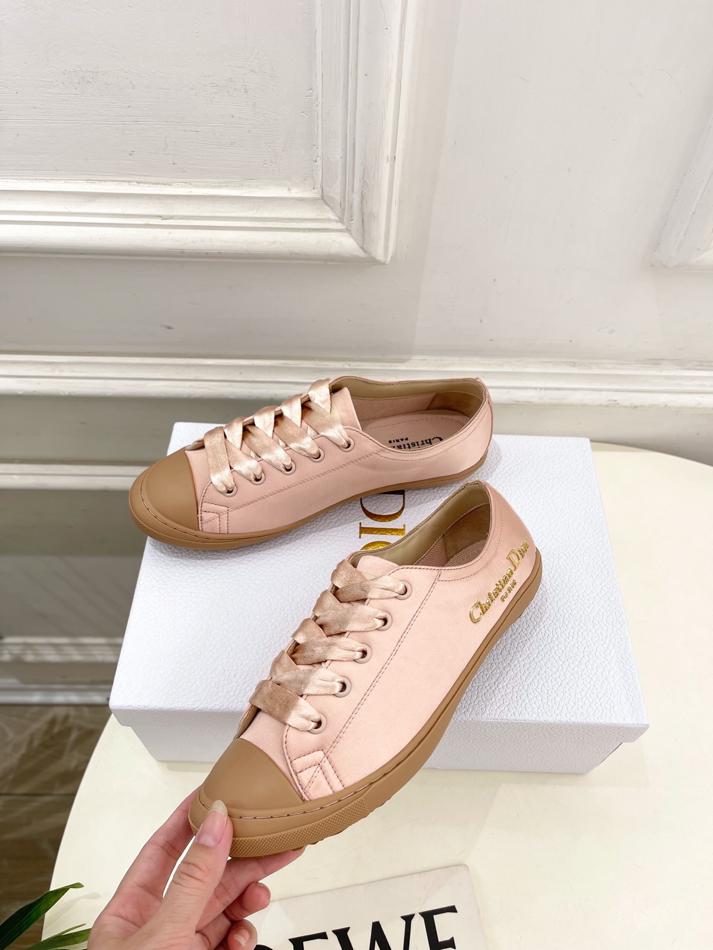 
Dior |  迪奥 25𝐬𝐬 

🧡💚2025春夏新品 顶级版本⚠️
专柜主打新款 Dior Luc