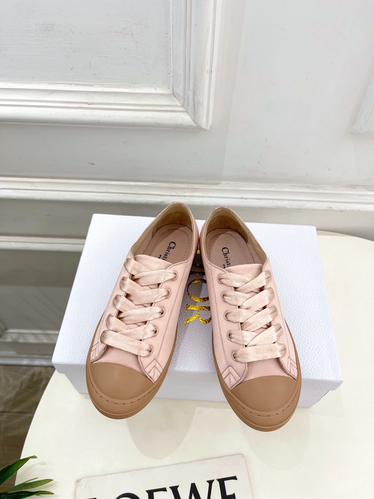 
Dior |  迪奥 25𝐬𝐬 

🧡💚2025春夏新品 顶级版本⚠️
专柜主打新款 Dior Luc
