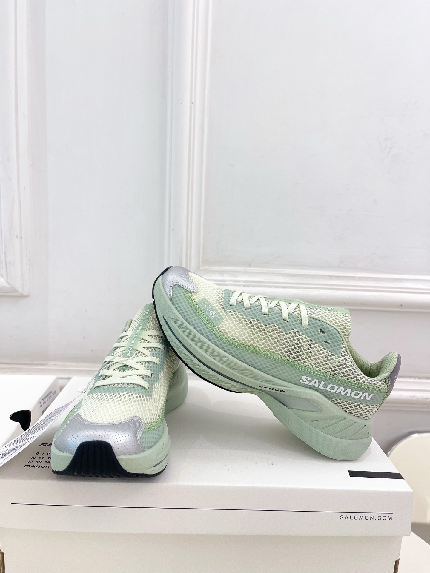 Maison Margiela· 马吉拉 25ss
2025春夏新品MM6 x Salomon 萨洛蒙