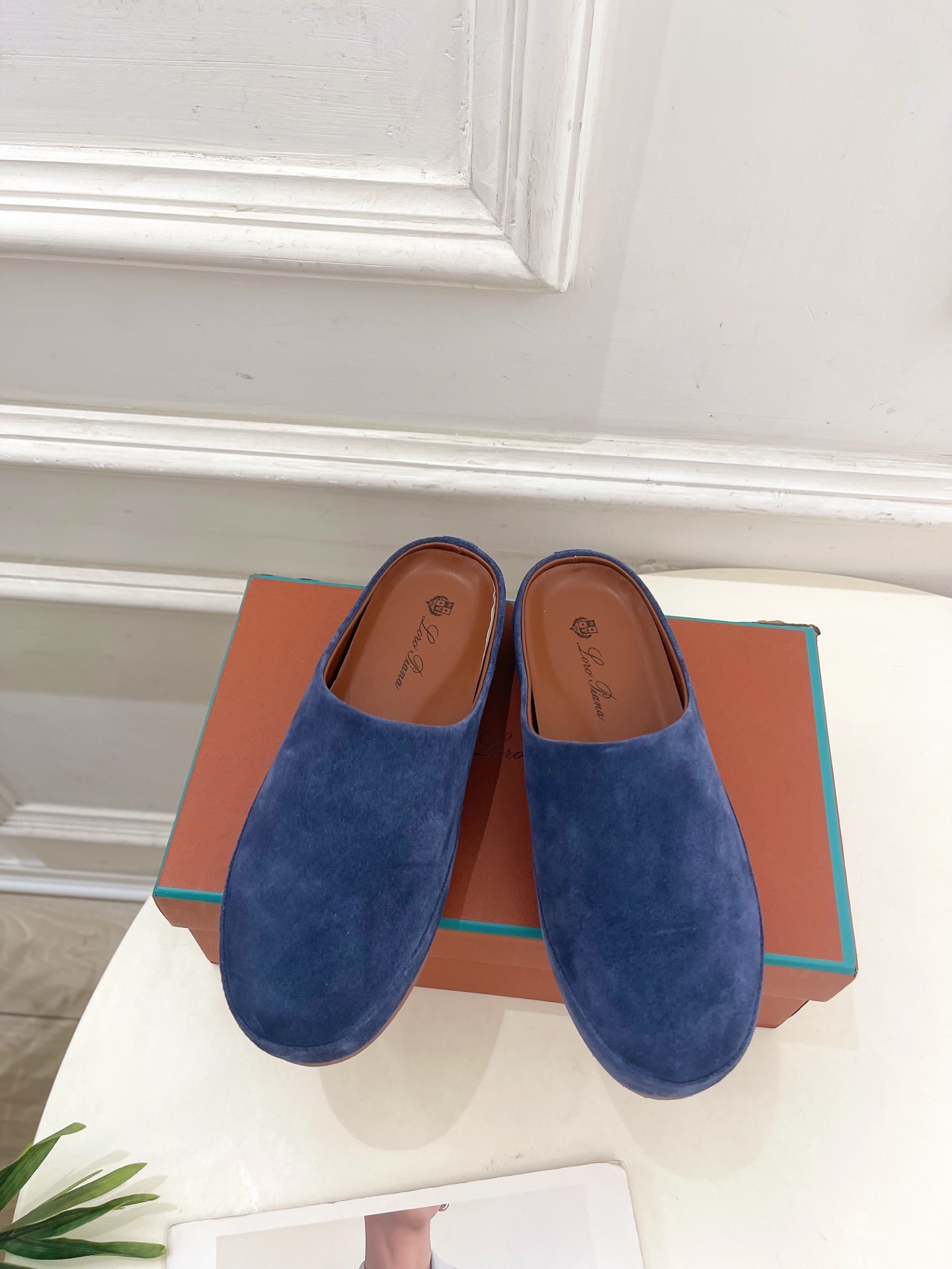 Loro Piana 乐悠翩雅 代购级别⚠️2025春夏新品 情侣款休闲半拖鞋—————————
LP