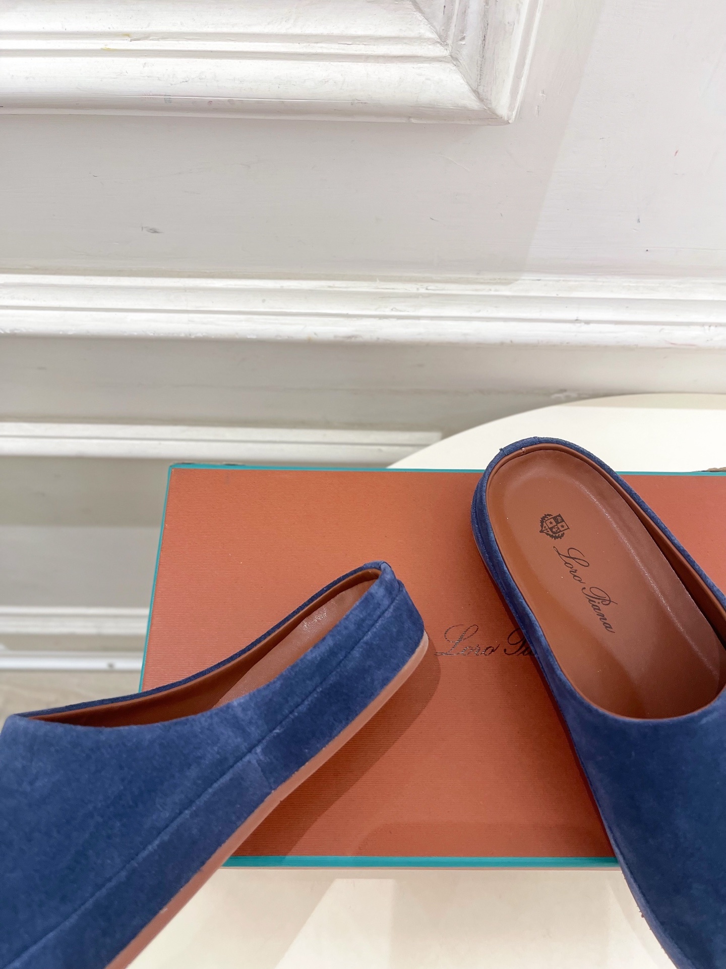Loro Piana 乐悠翩雅 代购级别⚠️2025春夏新品 情侣款休闲半拖鞋—————————
LP