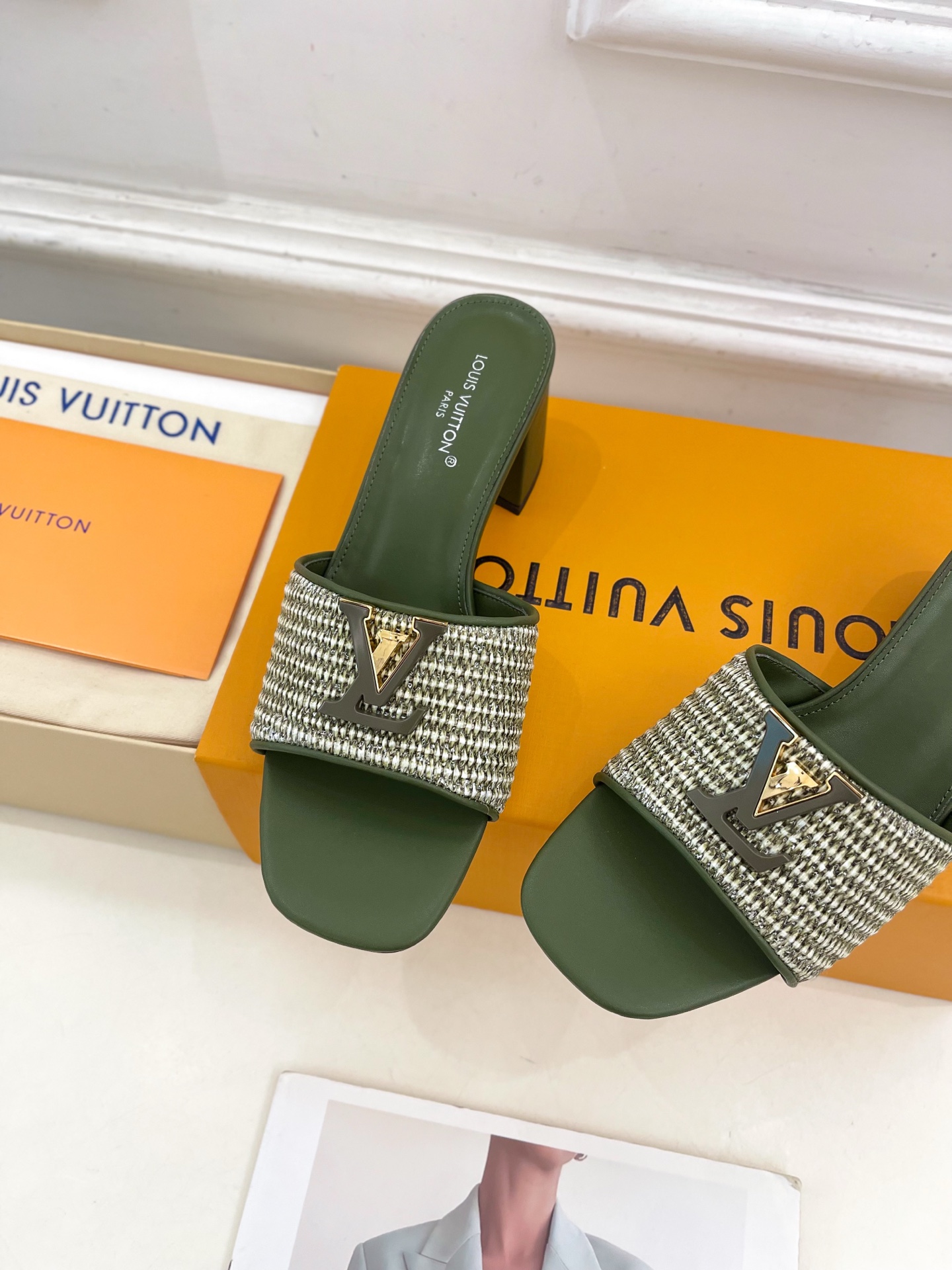 LV  | 路易威登  25𝐬𝐬 

🧡💚2025春夏新款 顶级版本⚠️
专柜主打最新款 LV经典拉菲草
