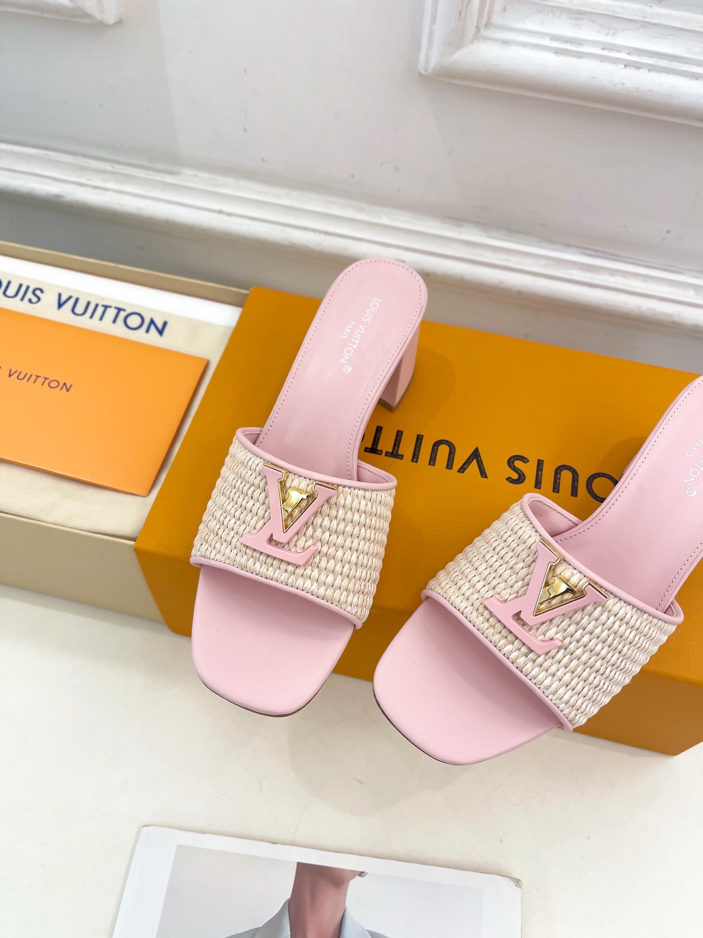 LV  | 路易威登  25𝐬𝐬 

🧡💚2025春夏新款 顶级版本⚠️
专柜主打最新款 LV经典拉菲草