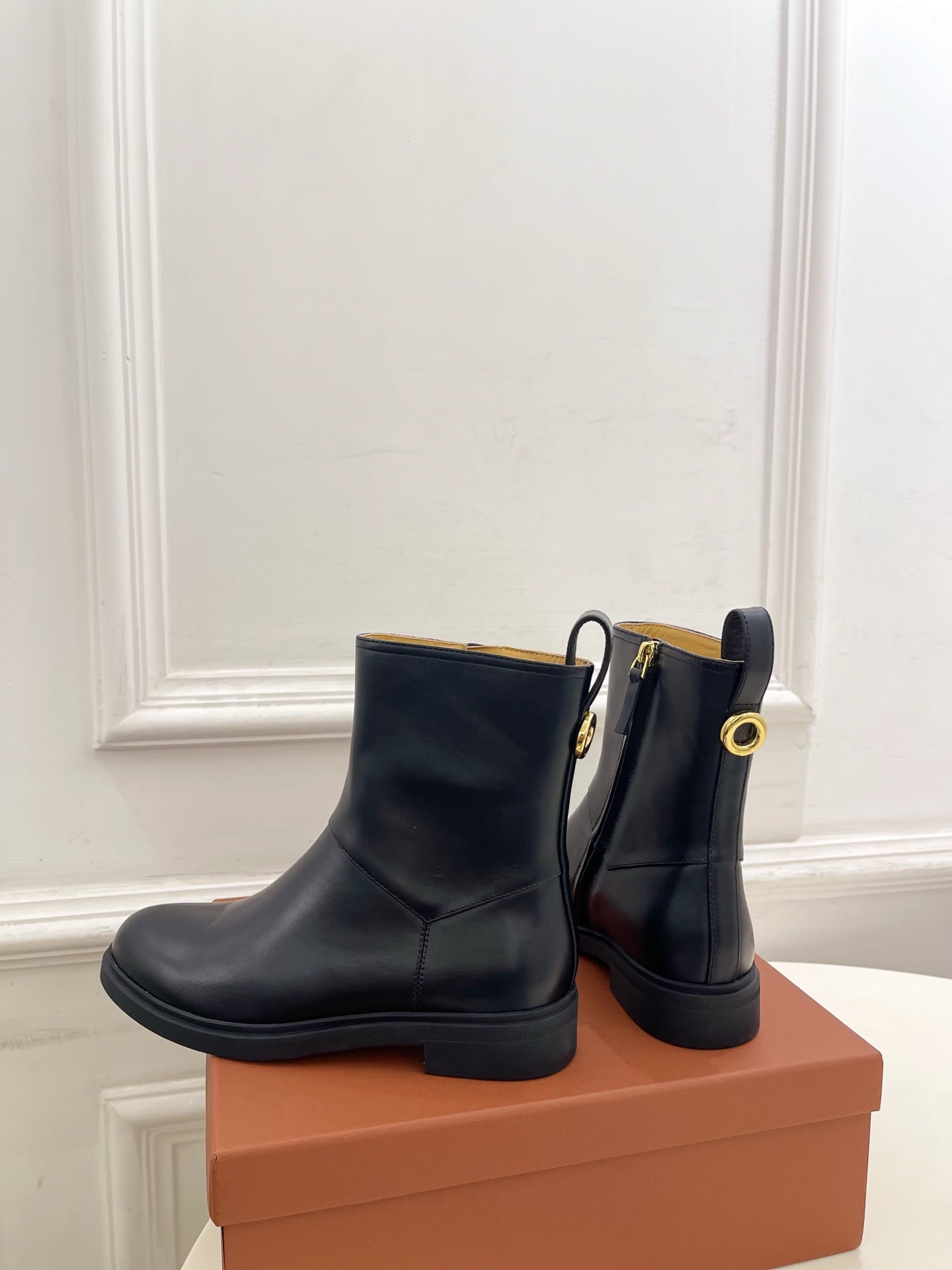 Loro Piana 乐悠翩雅 代购级别⚠️2025秋冬新品 复古简约内拉链短靴—————————