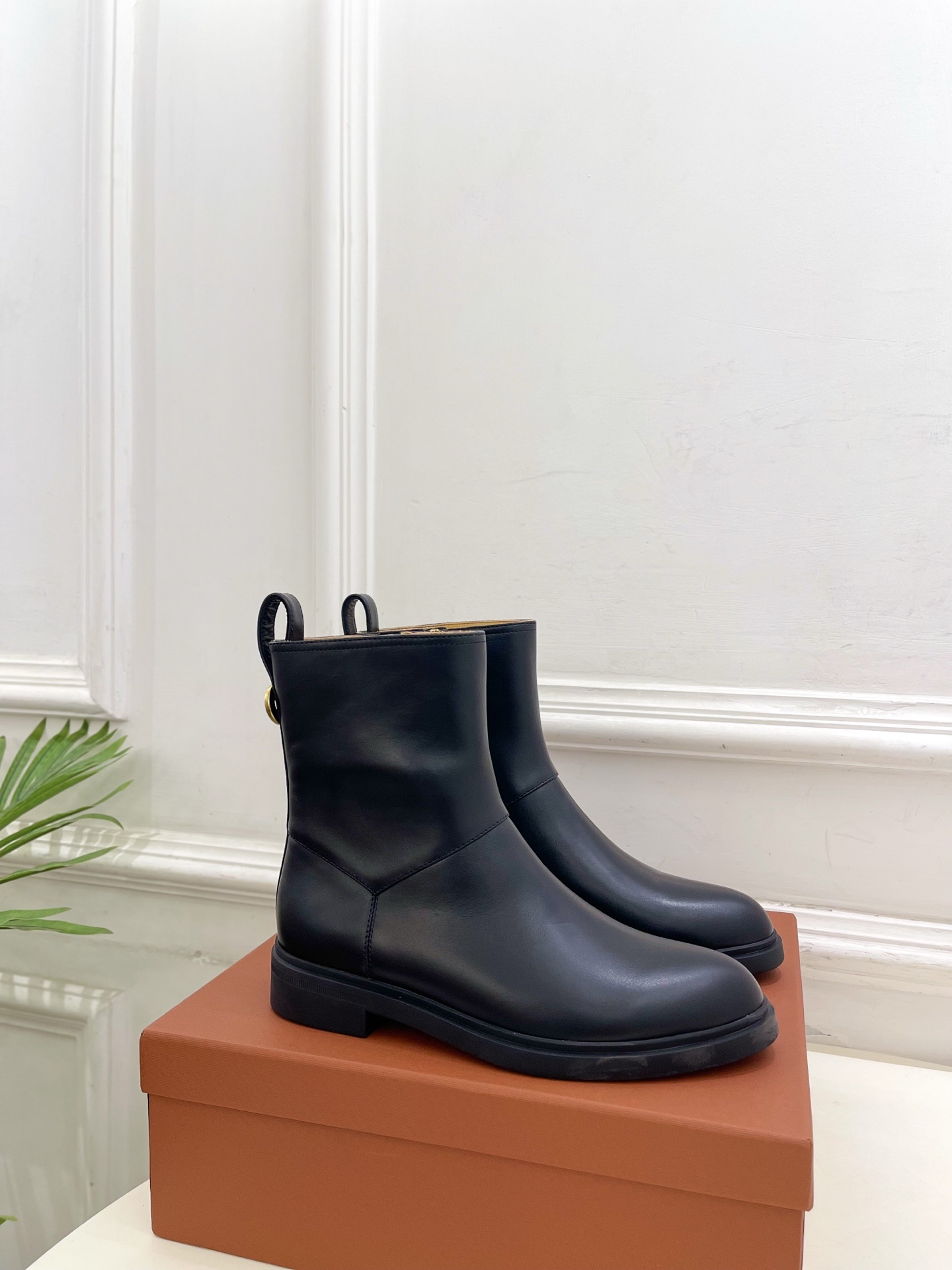 Loro Piana 乐悠翩雅 代购级别⚠️2025秋冬新品 复古简约内拉链短靴—————————