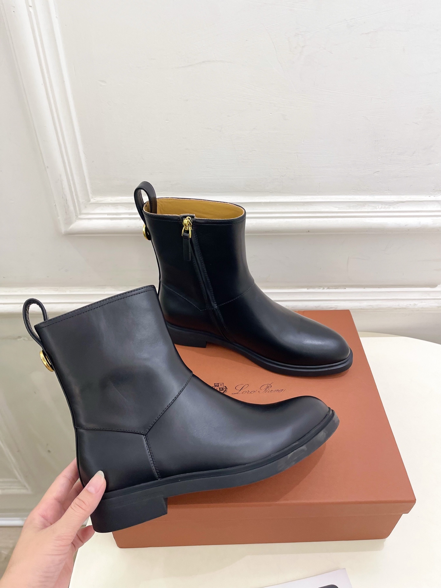 Loro Piana 乐悠翩雅 代购级别⚠️2025秋冬新品 复古简约内拉链短靴—————————