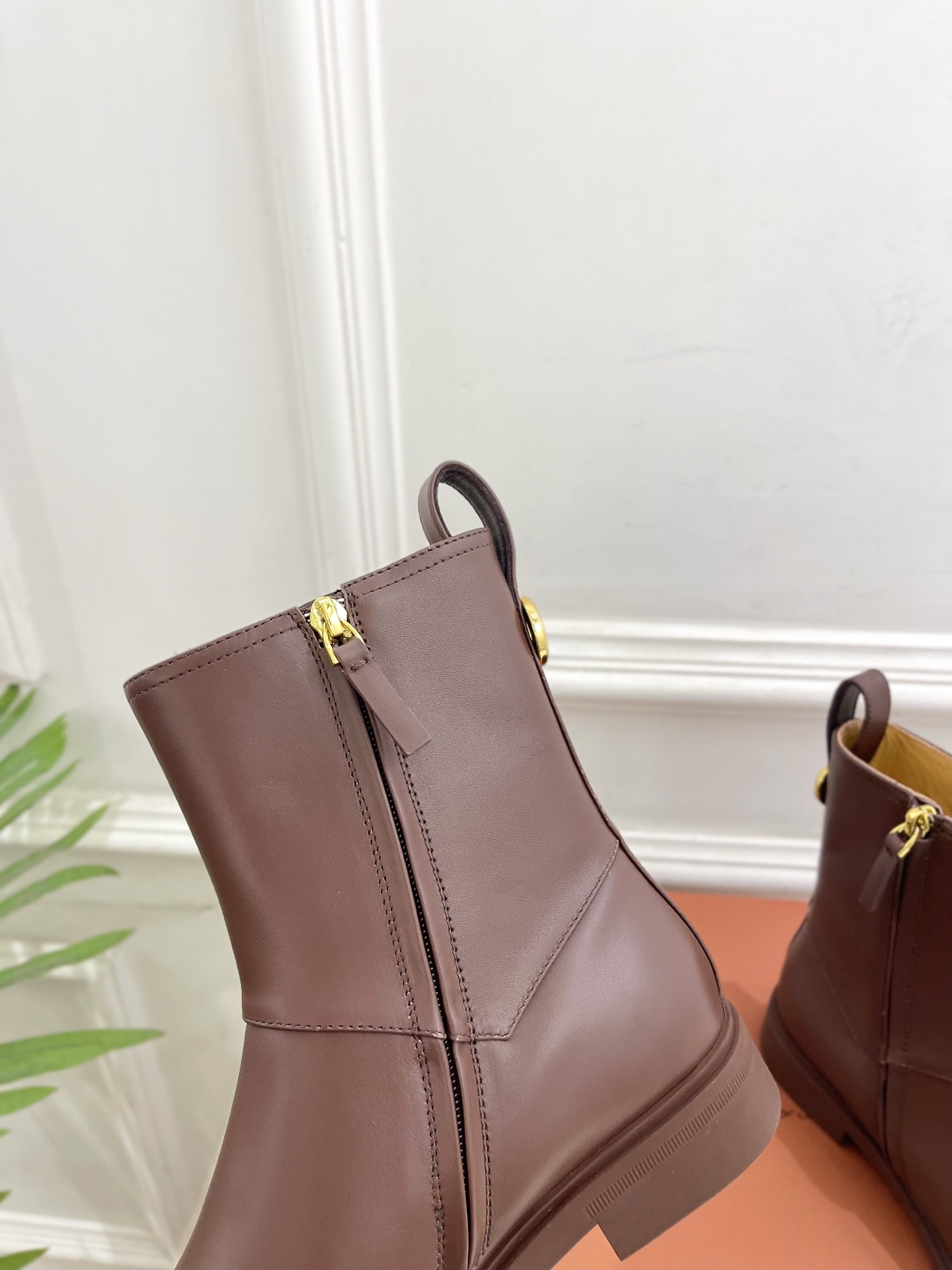 Loro Piana 乐悠翩雅 代购级别⚠️2025秋冬新品 复古简约内拉链短靴—————————