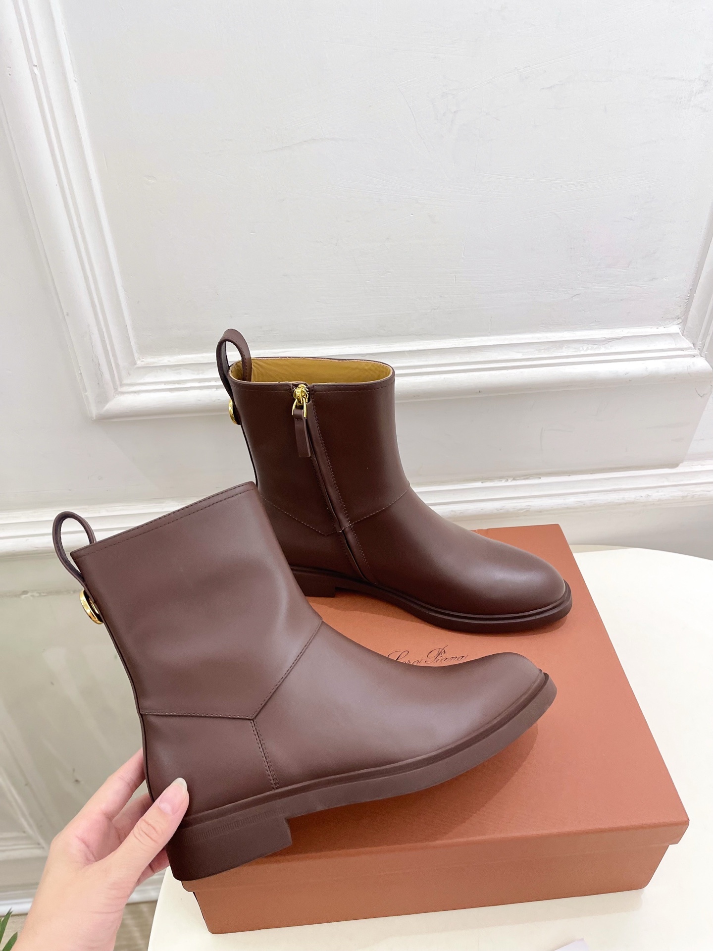 Loro Piana 乐悠翩雅 代购级别⚠️2025秋冬新品 复古简约内拉链短靴—————————