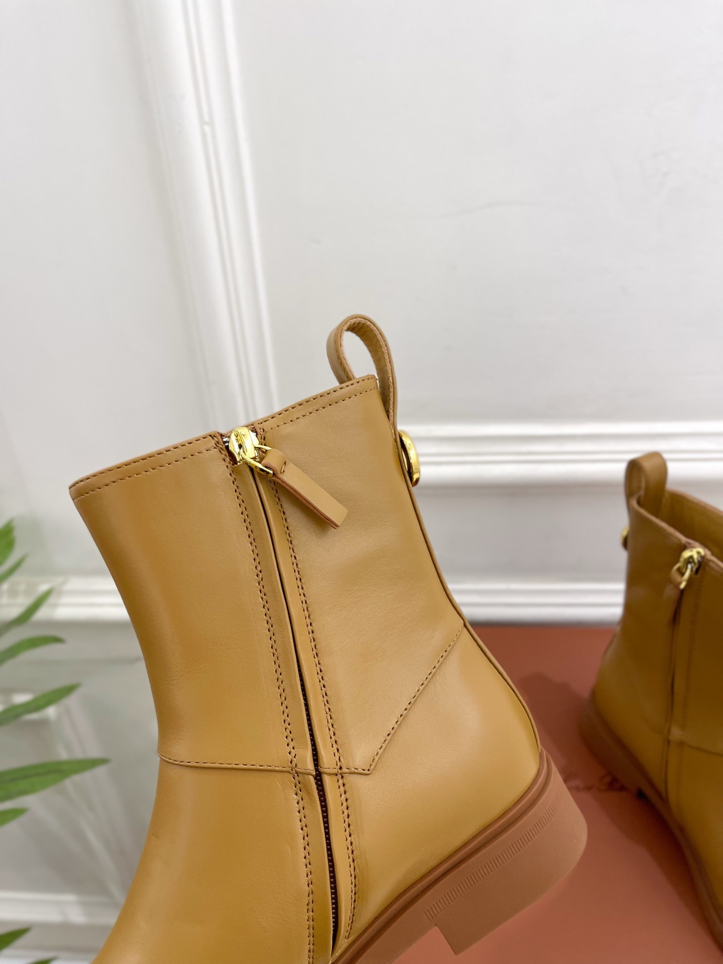 Loro Piana 乐悠翩雅 代购级别⚠️2025秋冬新品 复古简约内拉链短靴—————————